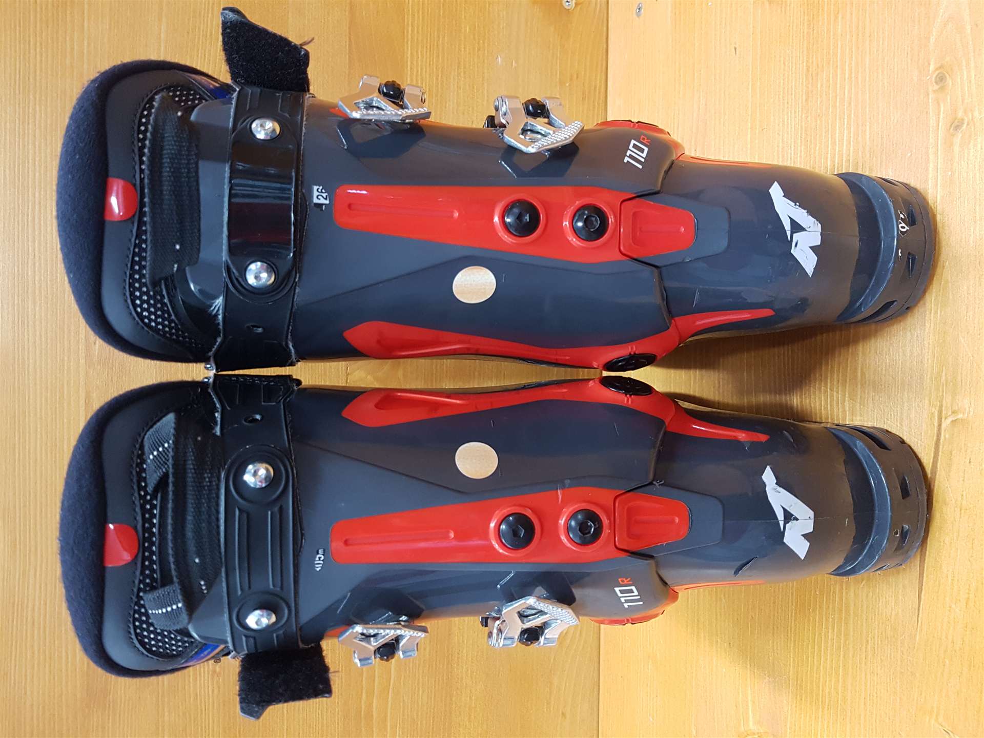 Použité lyžiarky NORDICA Speed Machine 110 R