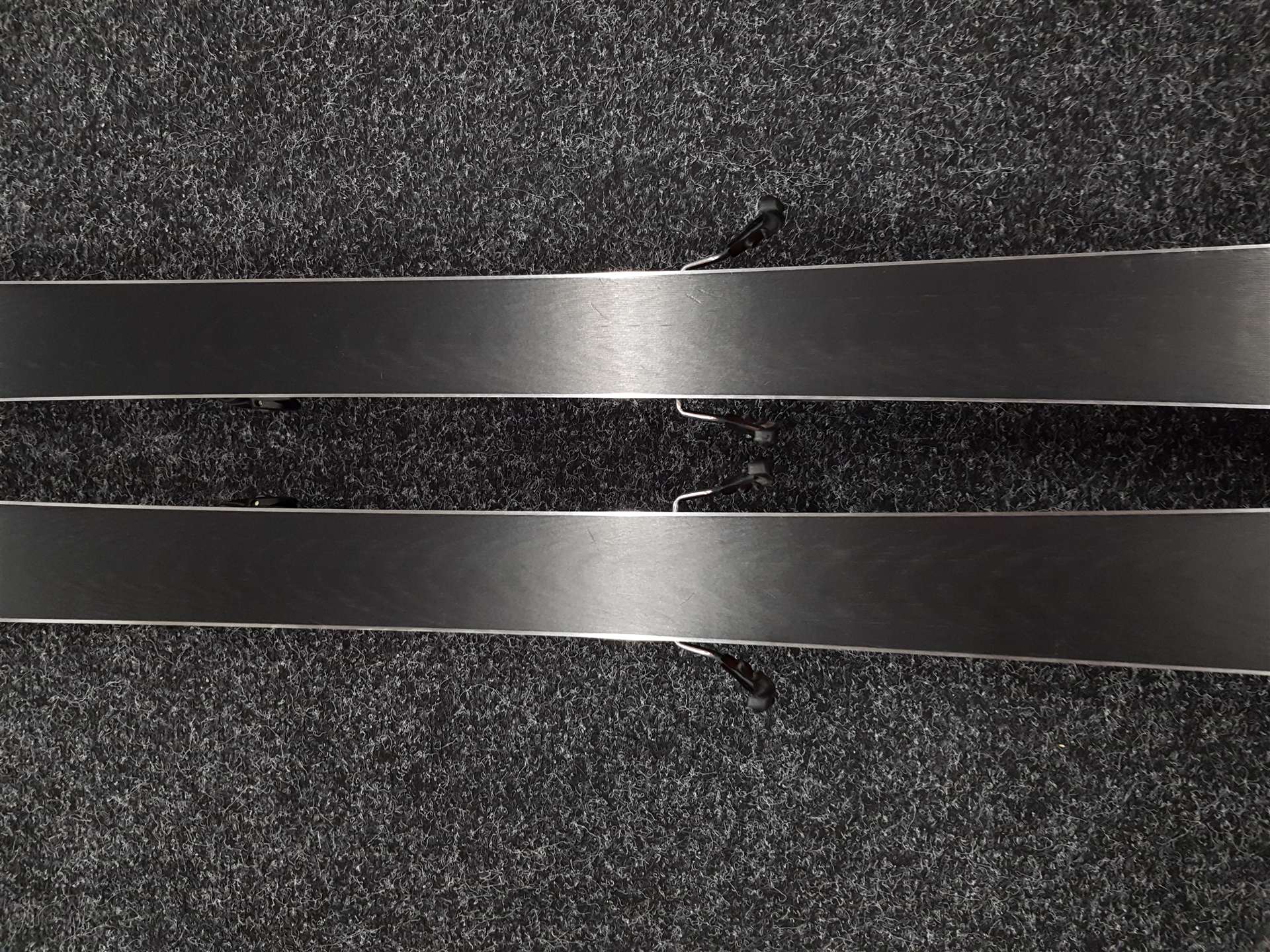 Sci usati BLIZZARD Stormbird 7.2 + attacchi Marker TPC 10