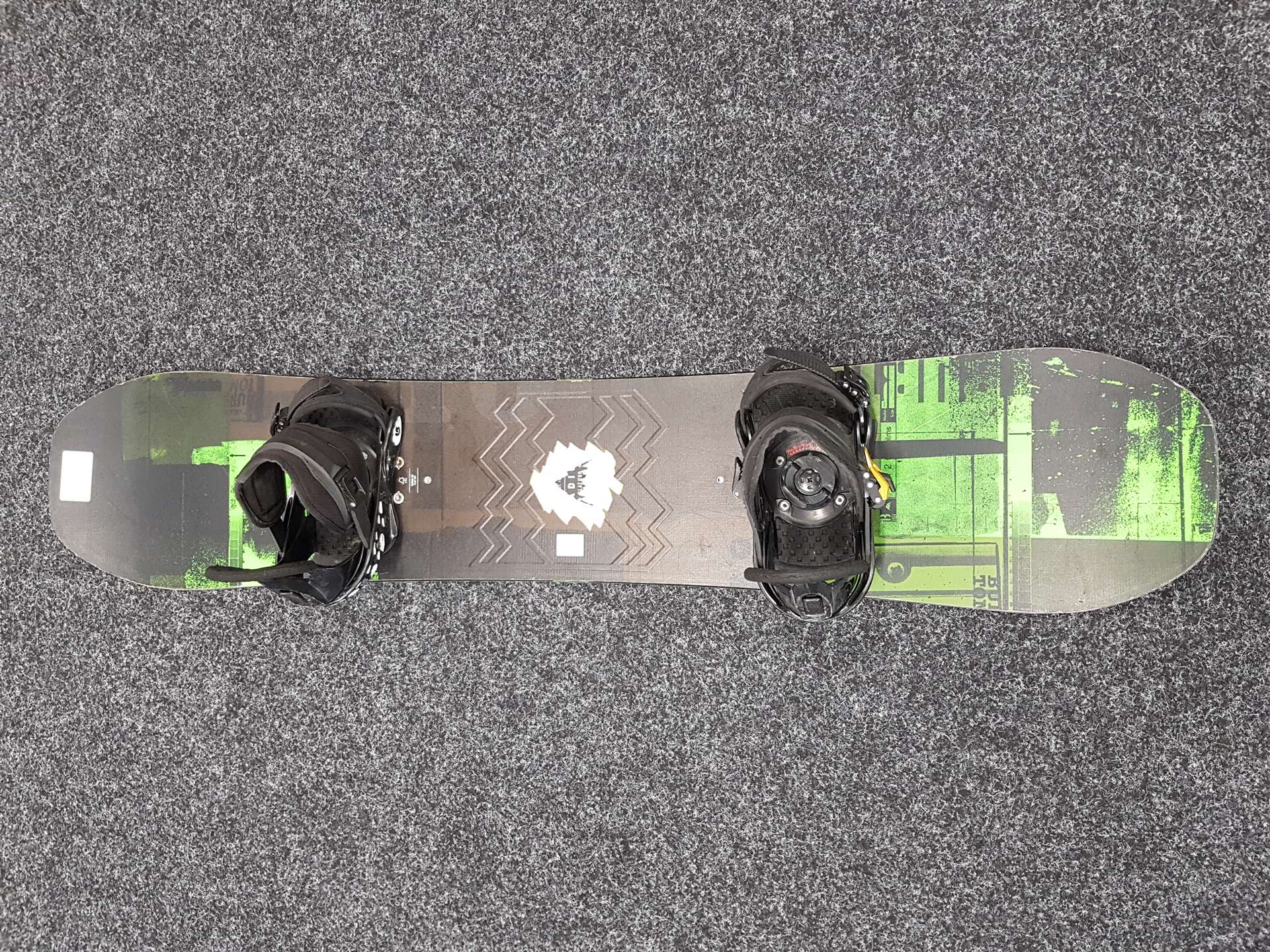 Snowboard BURTON Radius usato + attacchi Burton taglia S