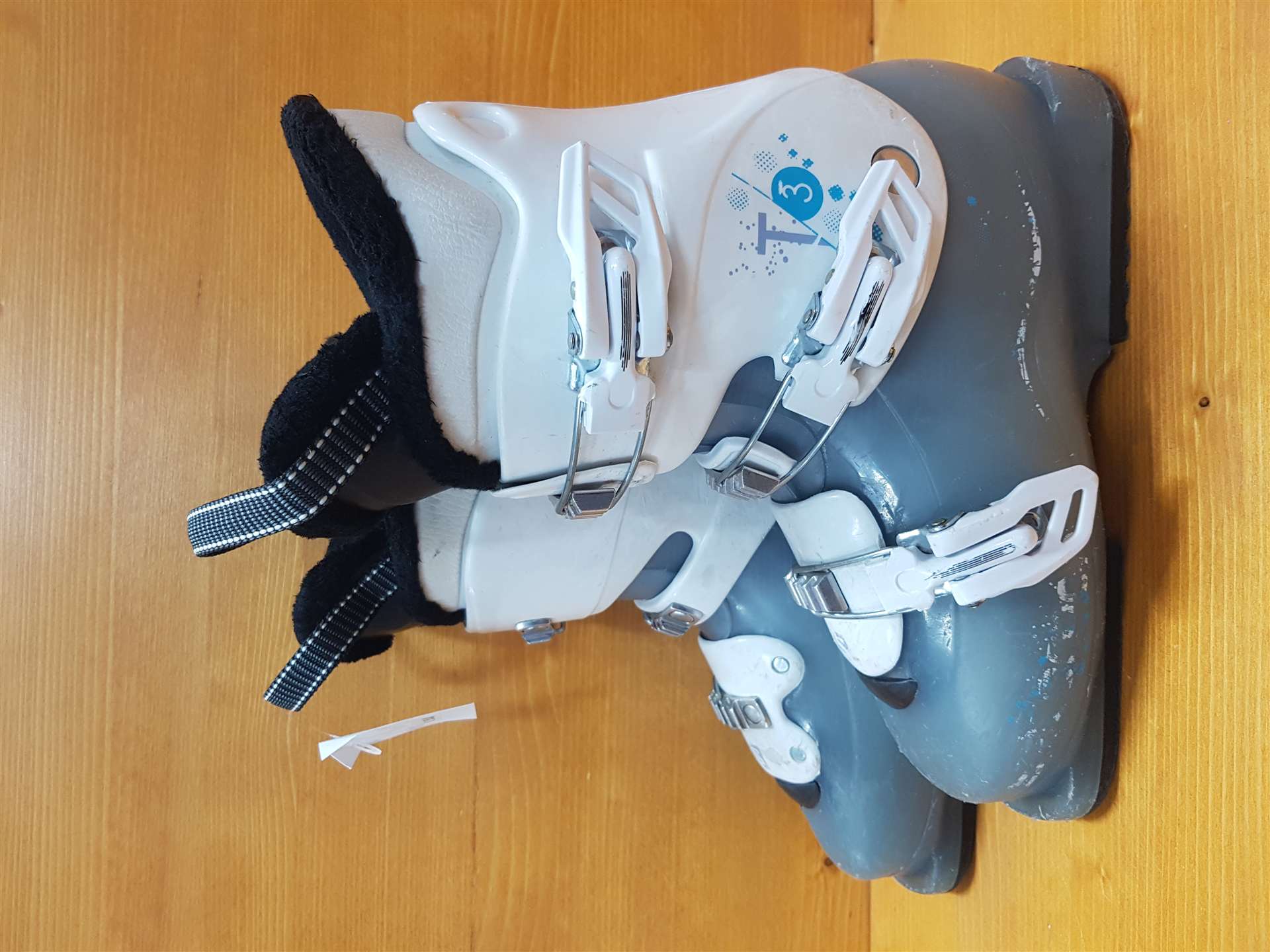 Gebrauchte SALOMON T3 Skischuhe