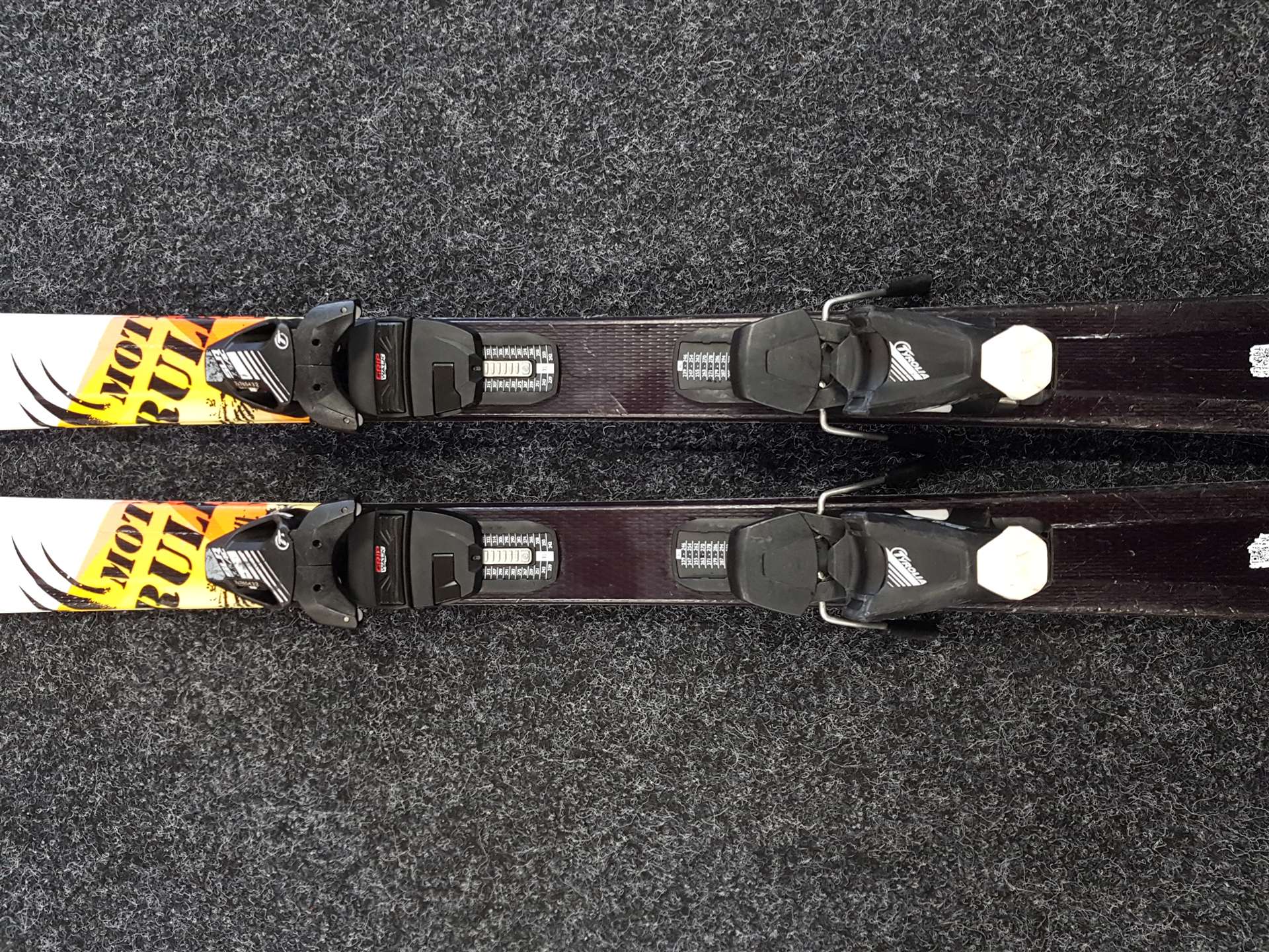 Skis HEAD Mothl Rules d'occasion + fixations Tyrolia SLR 7.5
