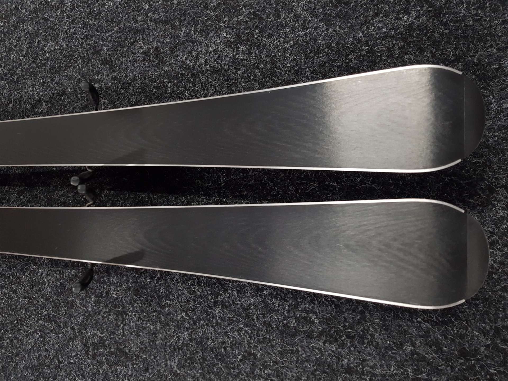 Skis HEAD Mothl Rules d'occasion + fixations Tyrolia SLR 7.5