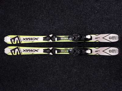 Gebrauchte SALOMON JR Xmax Skier + Salomon ETK 7 Bindungen