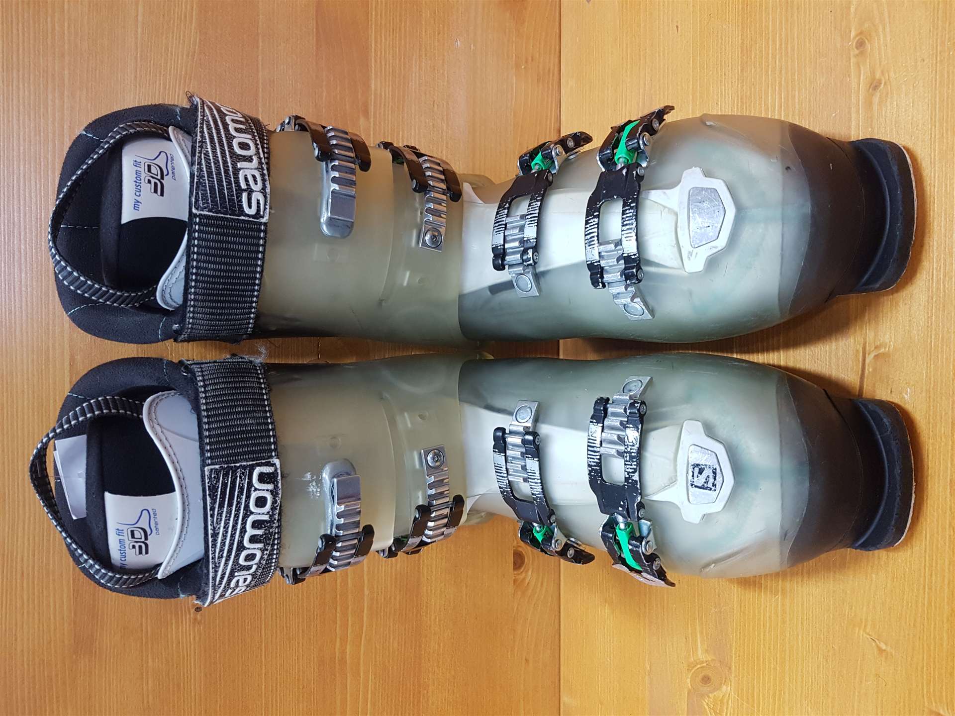 Clăpari de schi SALOMON X Pro R90 second-hand