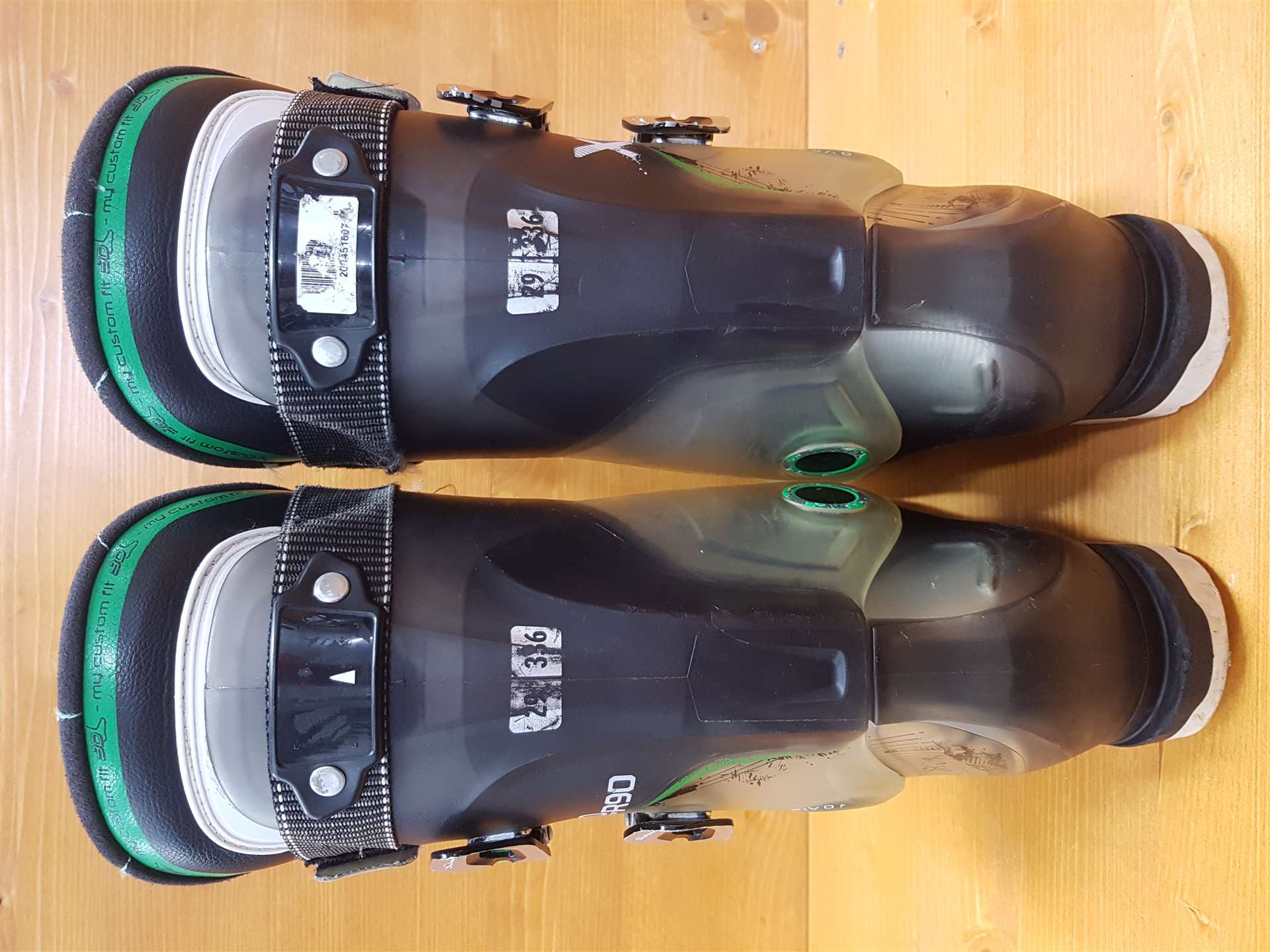 Clăpari de schi SALOMON X Pro R90 second-hand