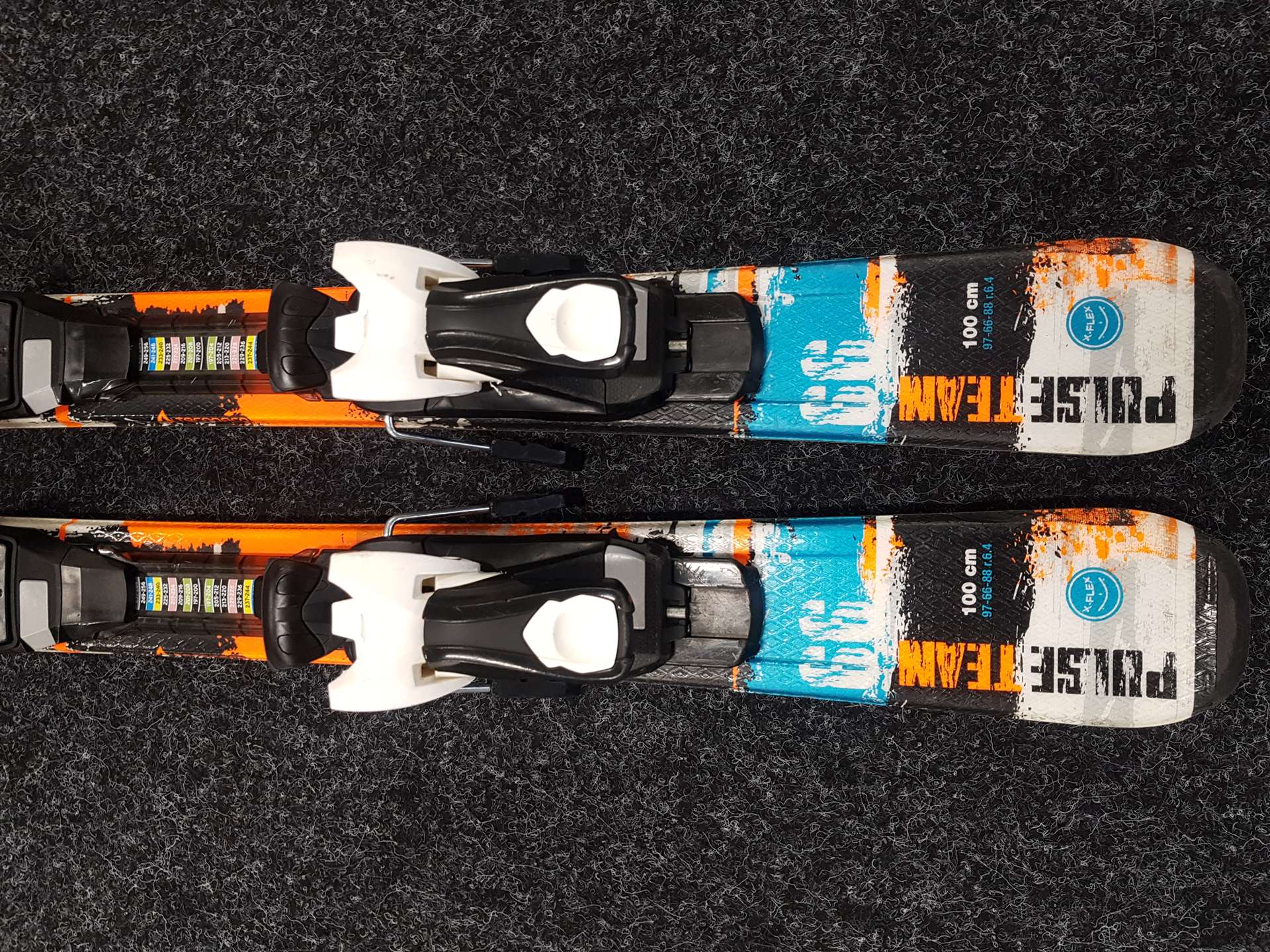 Gebruikte kinderski's TECNOPRO Pulse Team 66 + Tecnopro TC45 bindingen