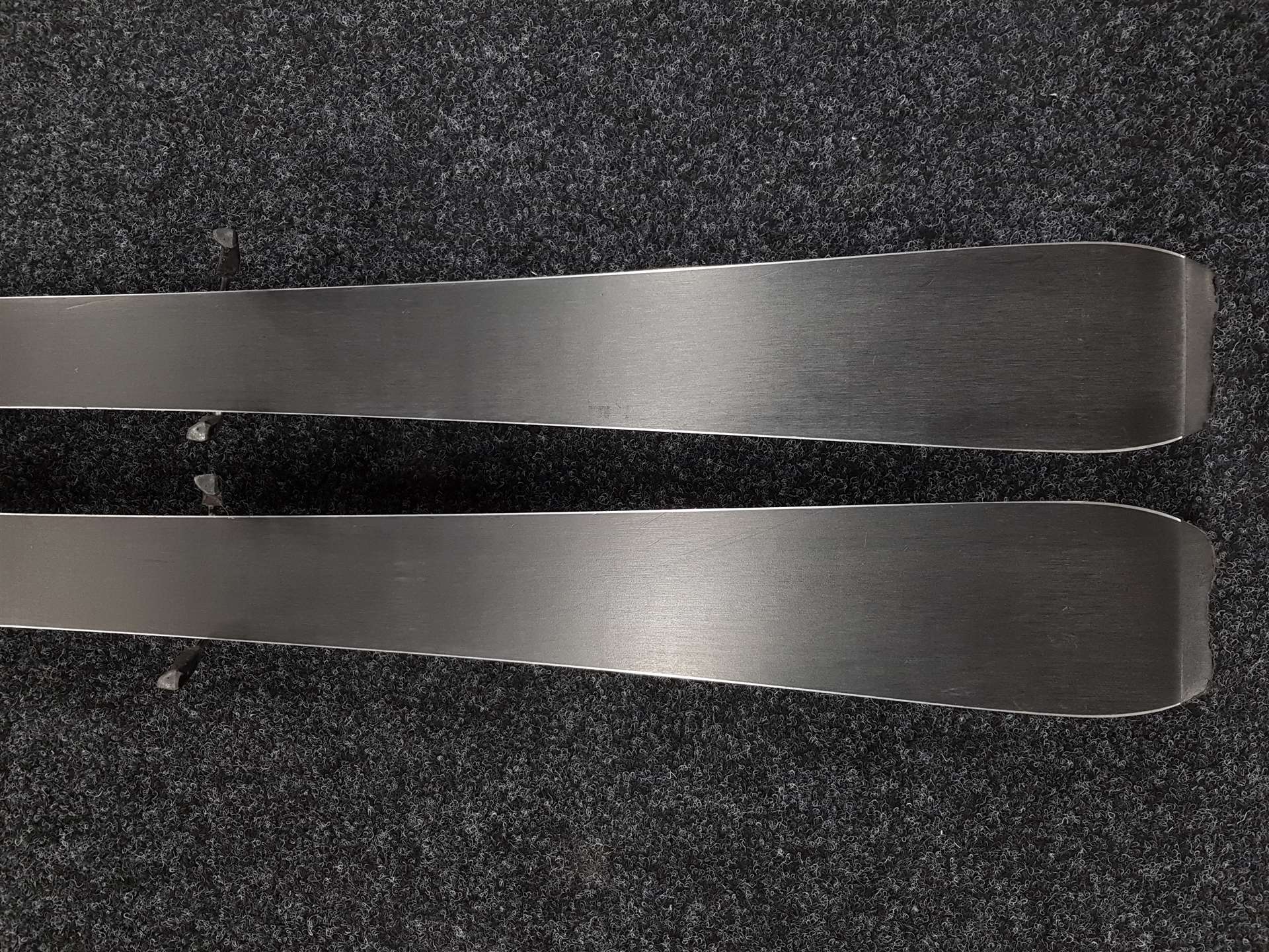 Schiuri Salomon Sclamber 700 folosite + legături Salomon S712