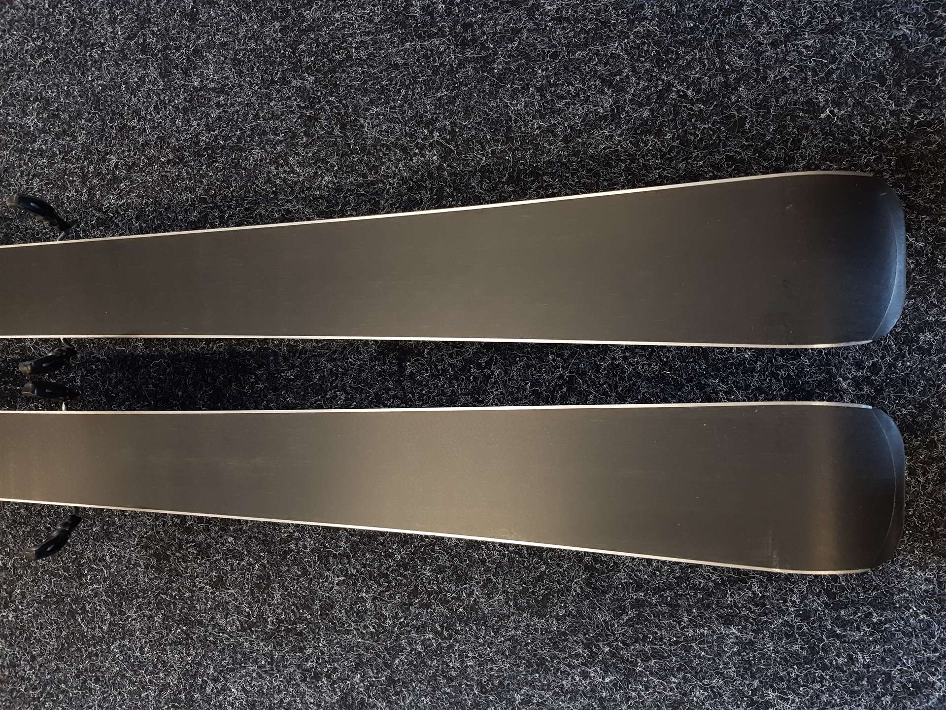 Sci VOLKL Deacon 7.4 usati + attacchi Marker FDT 10