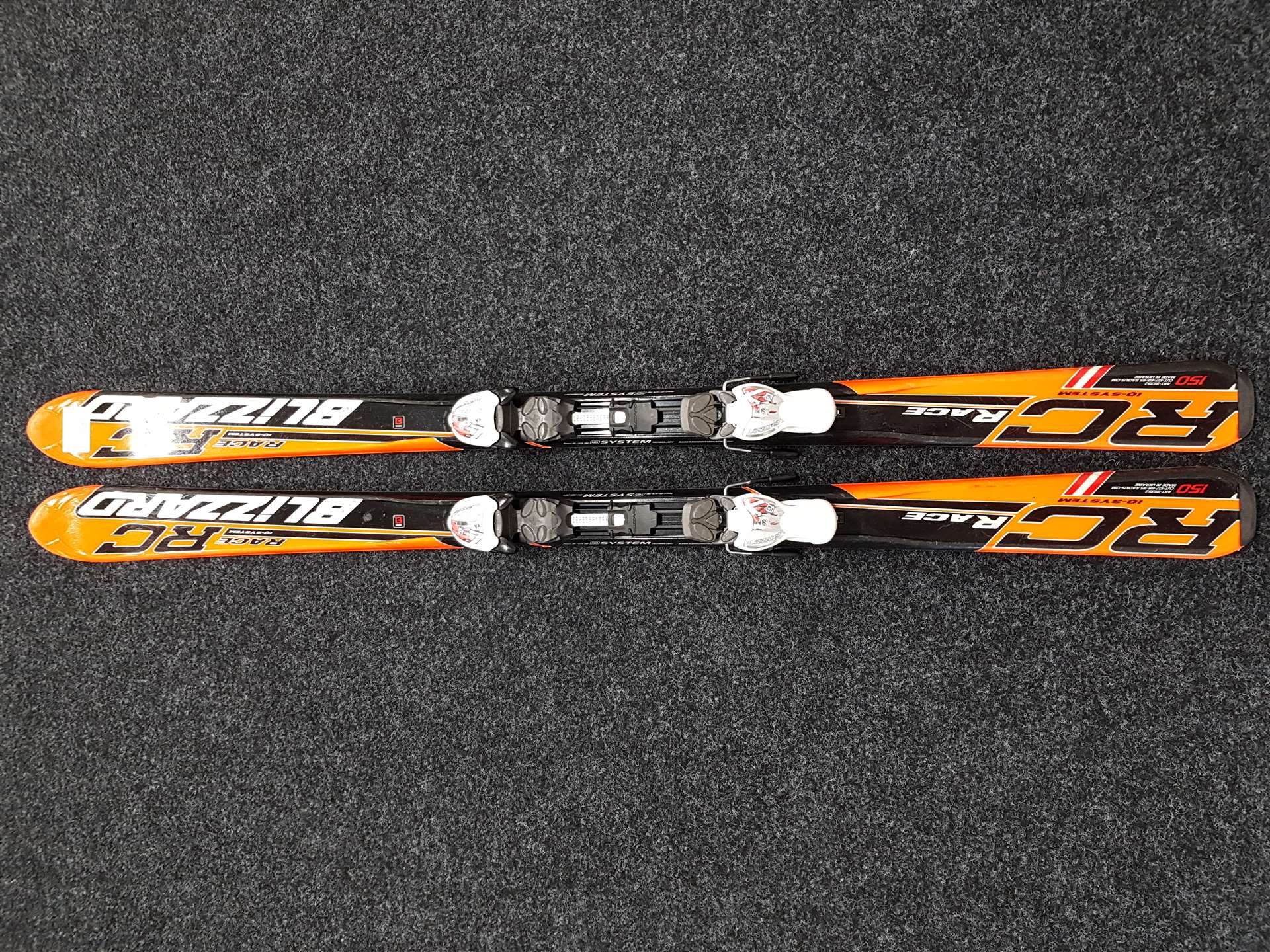 Použité lyže BLIZZARD Race IQ system + vázání Blizzard IQ 7