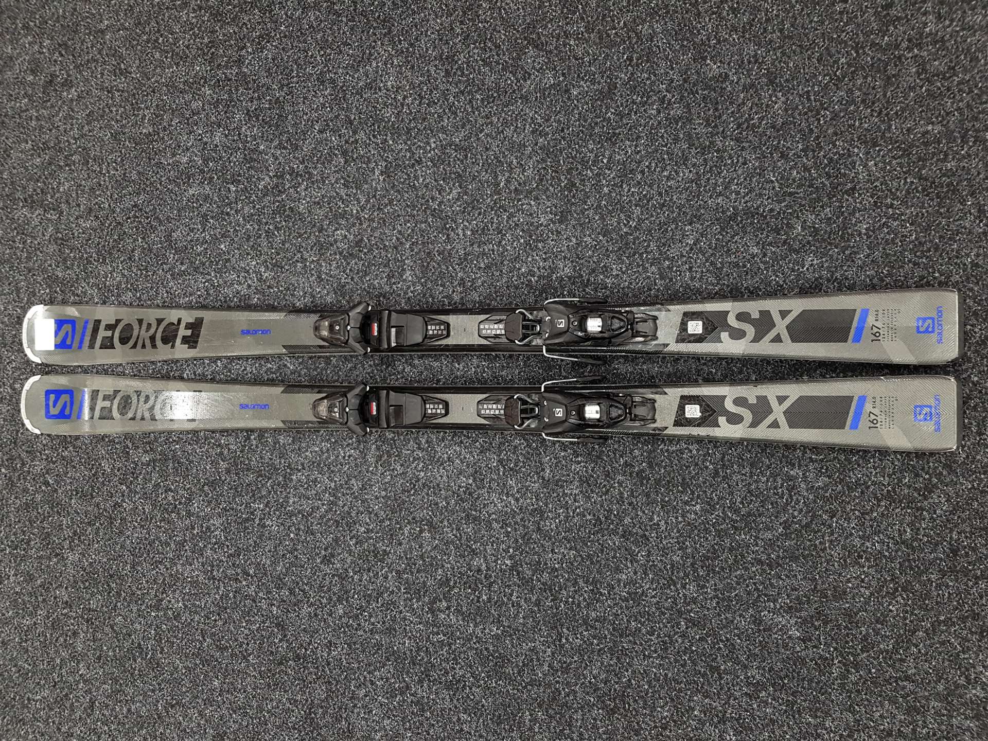 Skis SALOMON S/Force SX d'occasion + fixations Salomon L10