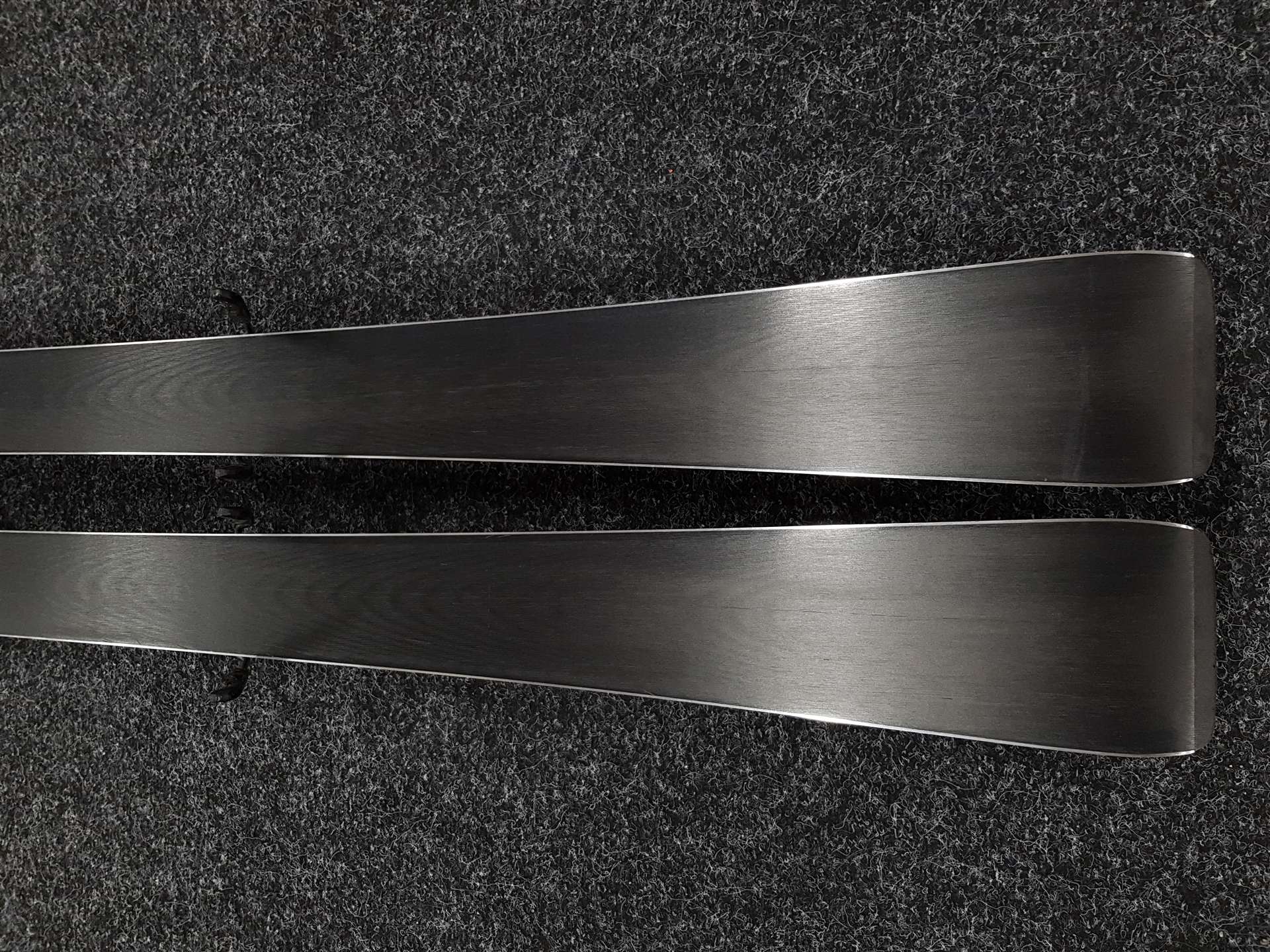 Skis SALOMON S/Force SX d'occasion + fixations Salomon L10