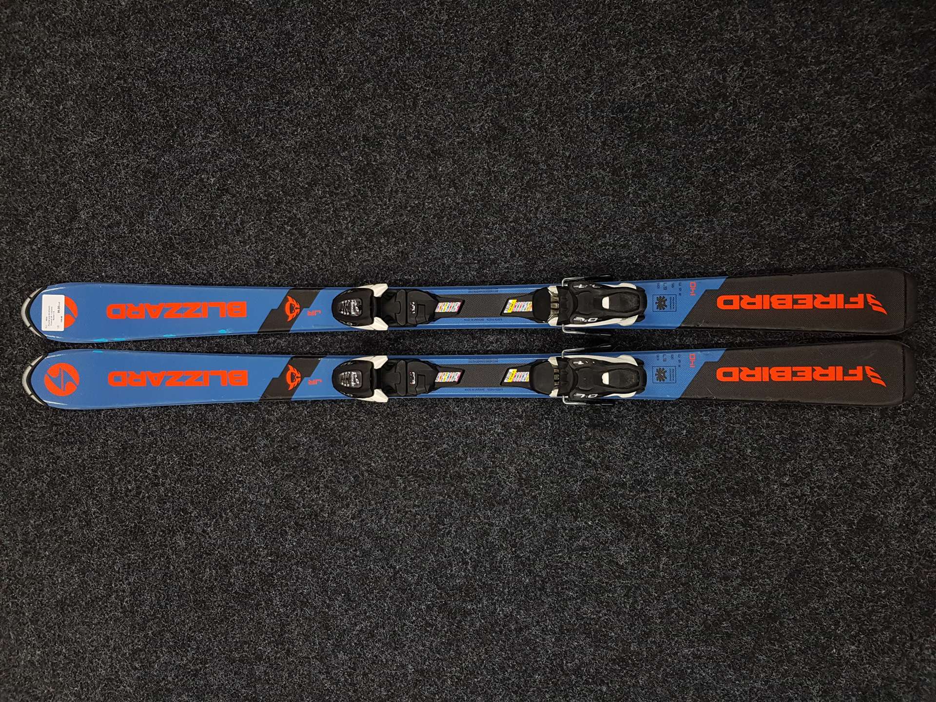 Gebrauchte Ski BLIZZARD Firebird JR + Bindungen Marker 7.0