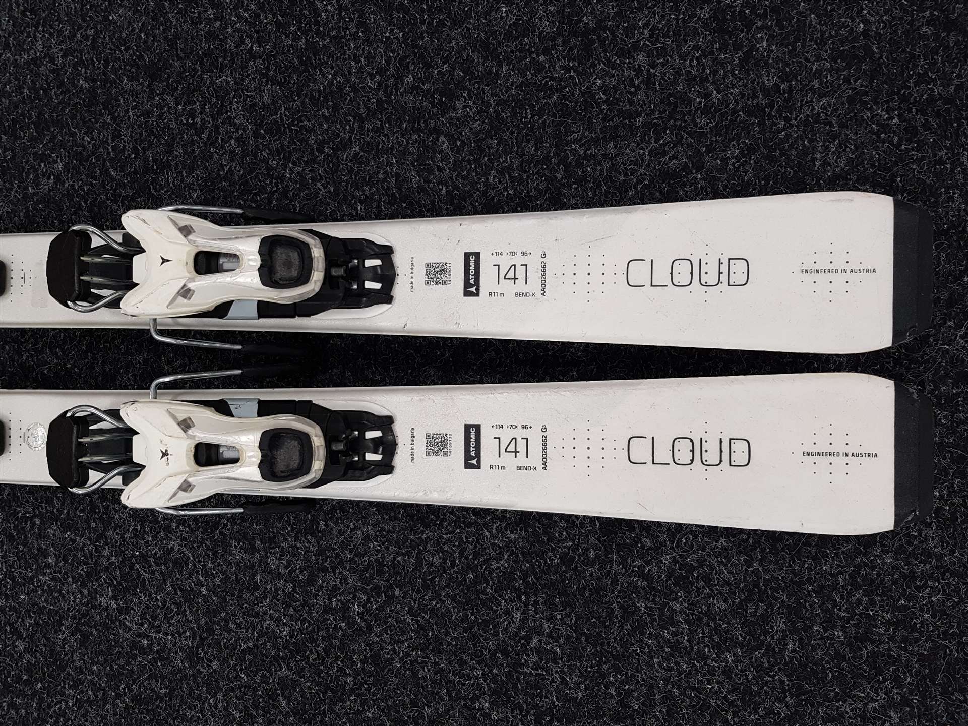 Gebrauchte ATOMIC Cloud Skier + Atomic Lithium 10 Bindungen