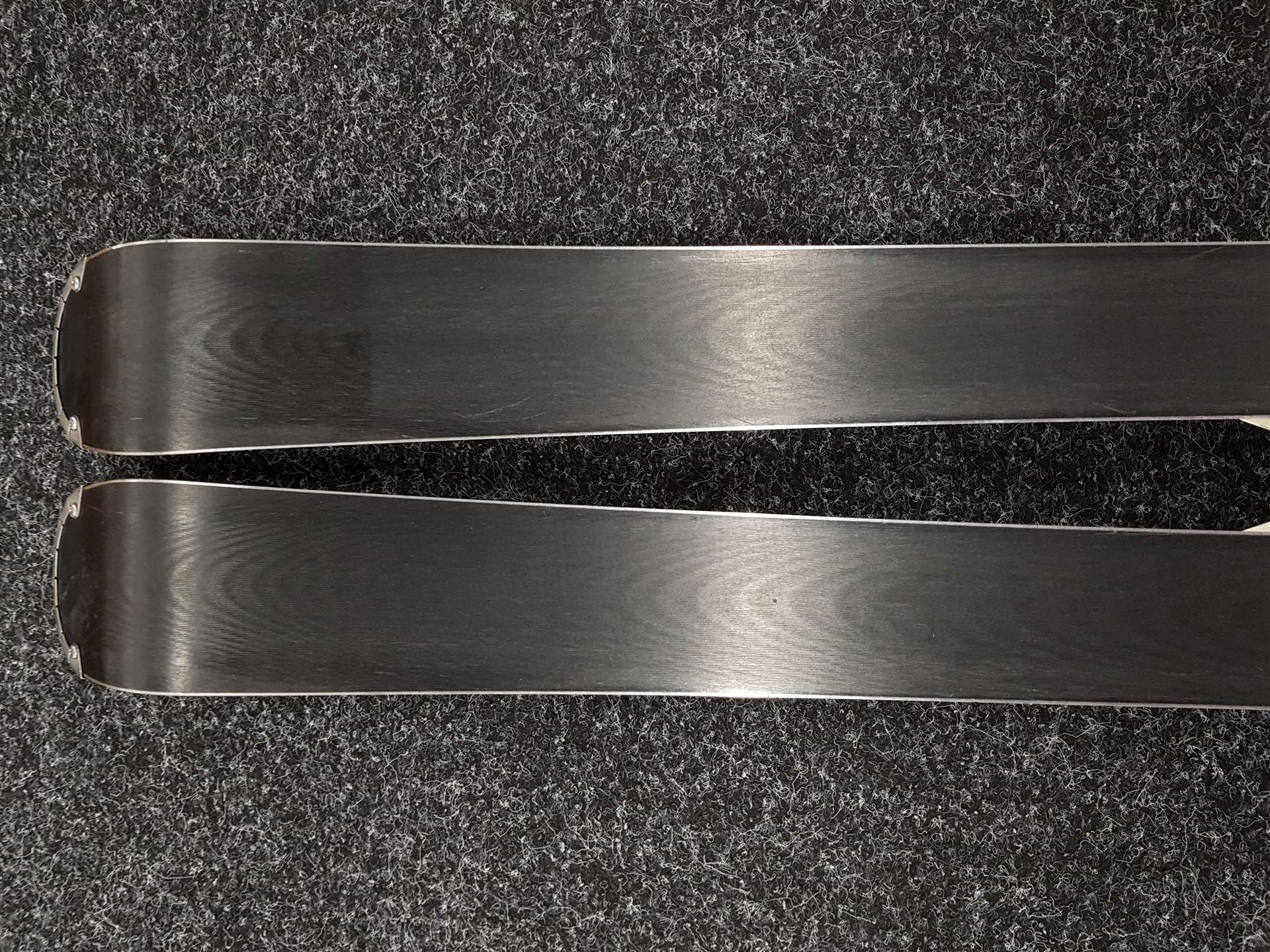 Gebrauchte ATOMIC Cloud Skier + Atomic Lithium 10 Bindungen
