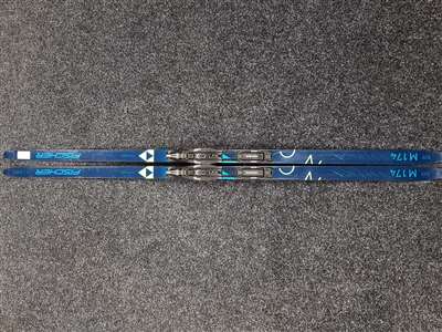 Esquís de fondo Fischer NC Super Crown usados + fijaciones Fischer NNN