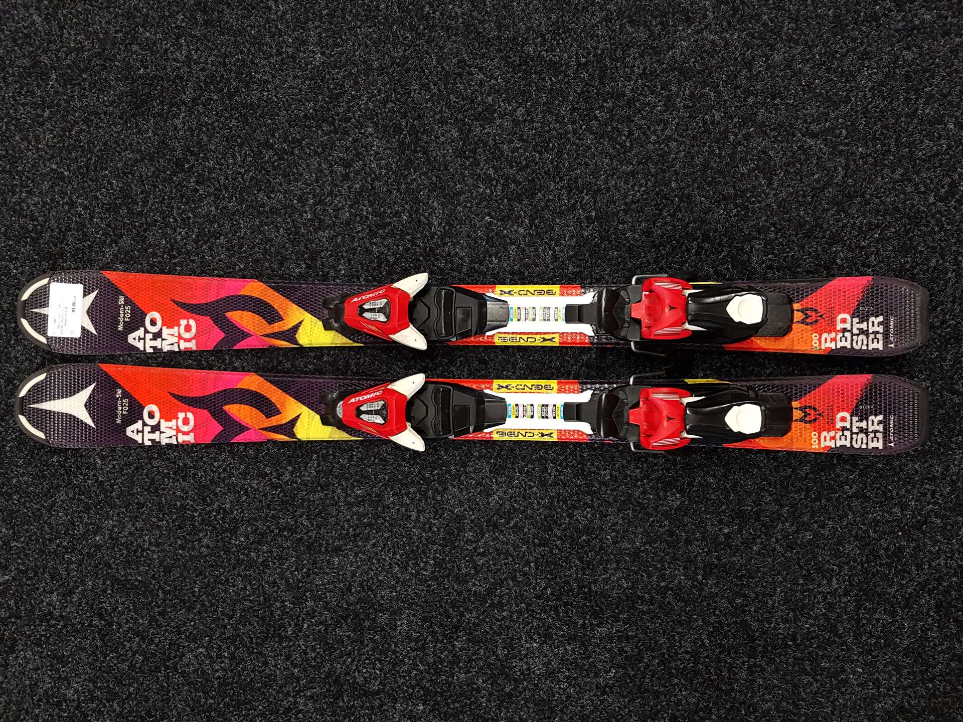 Rabljene dječje skije ATOMIC Redster + vezovi Atomic XTE 45