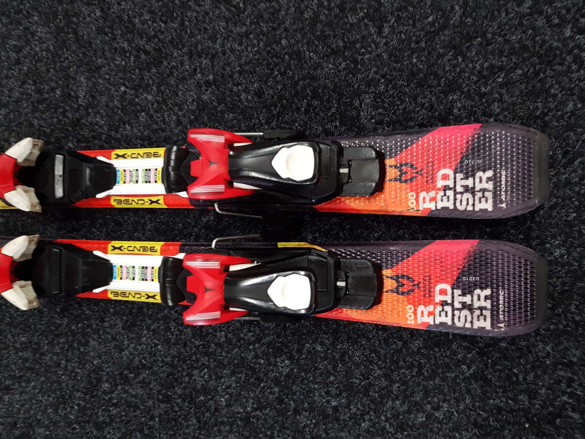 Rabljene dječje skije ATOMIC Redster + vezovi Atomic XTE 45