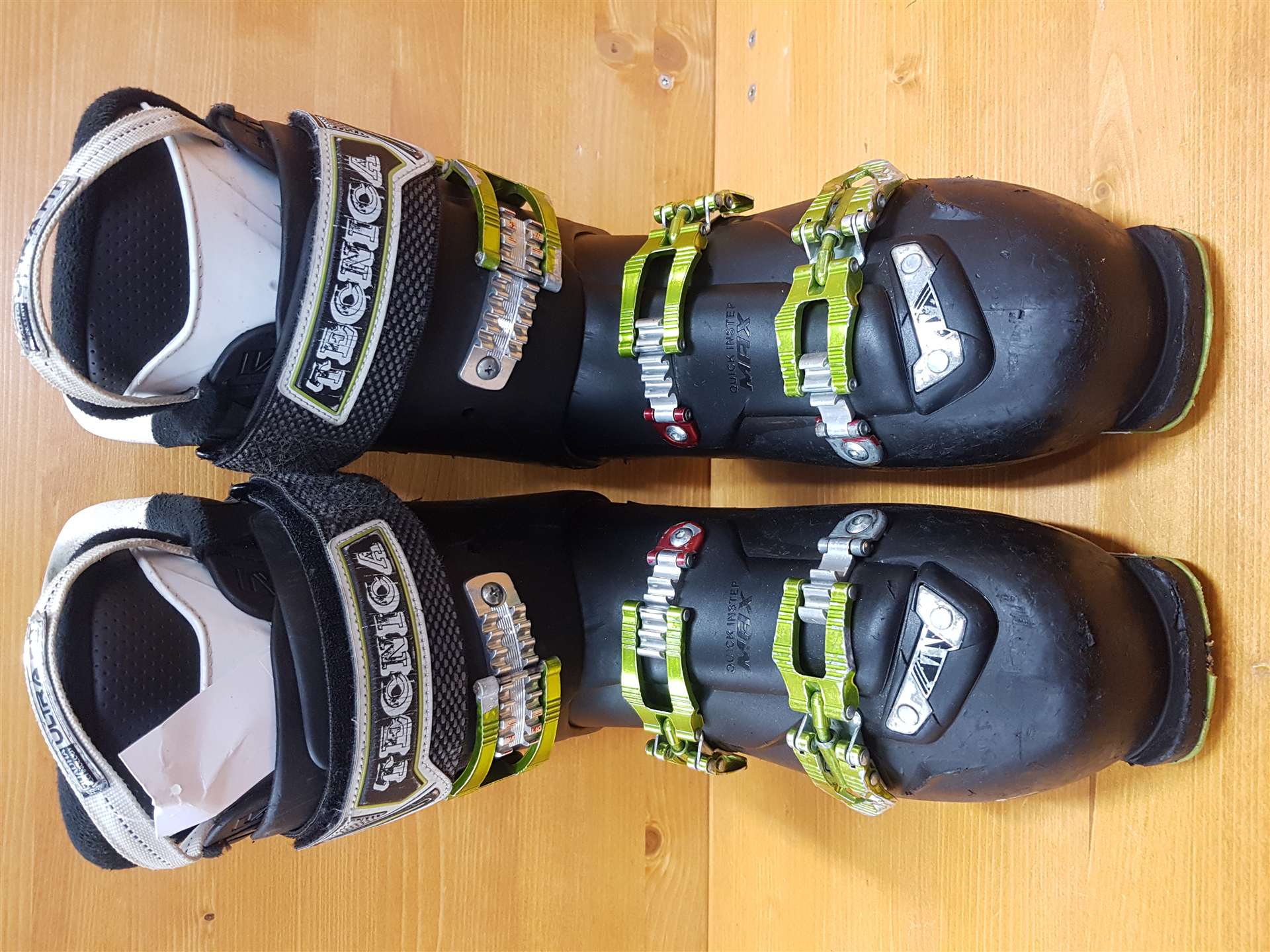 Gebrauchte Skischuhe TECNICA Magnum 90