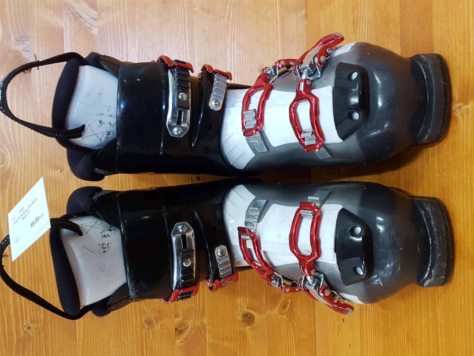 Použité lyžiarky TECNICA Mega +T