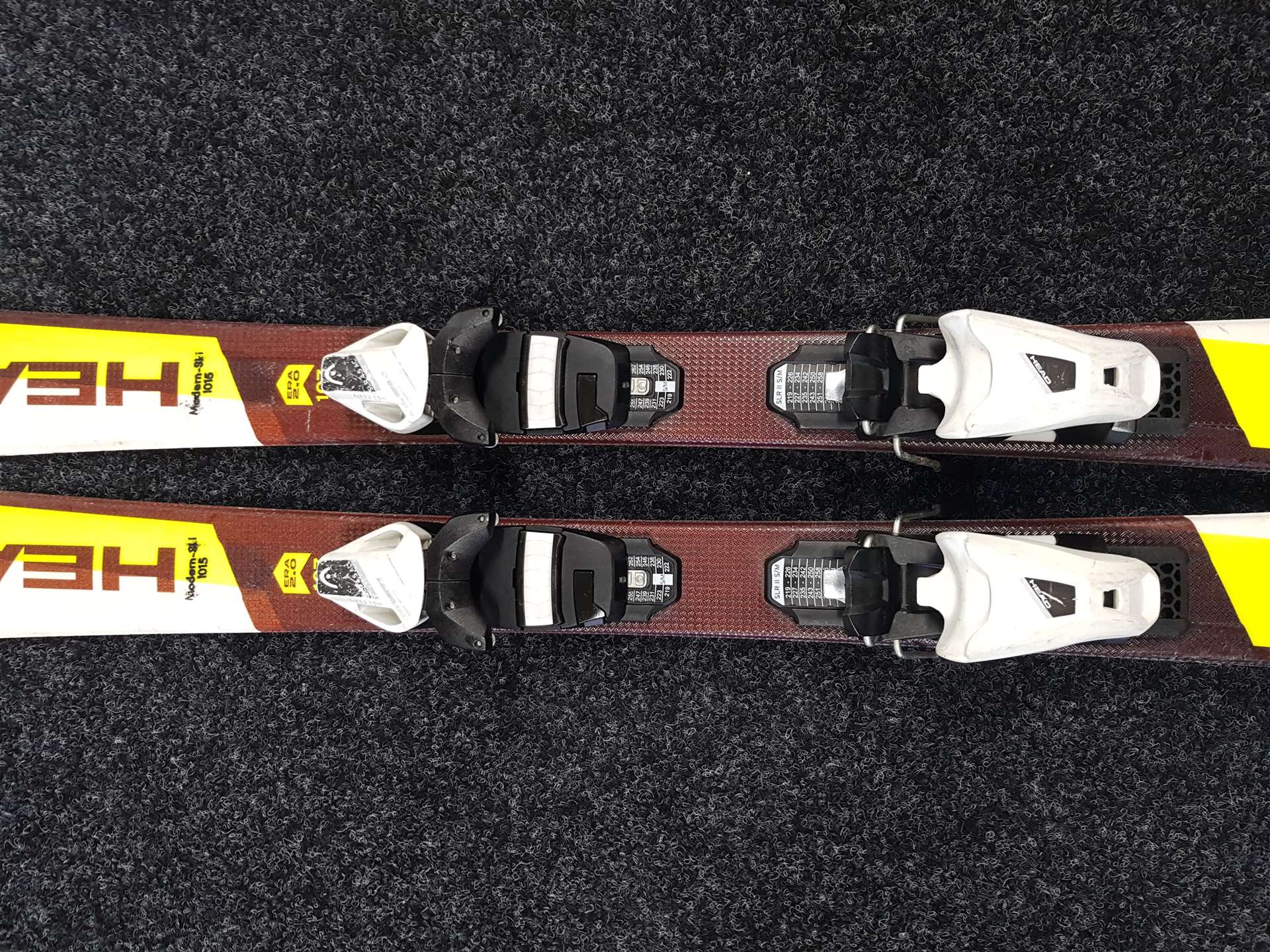 Używane narty dziecięce HEAD Supershape Team + wiązania Head SLR 4.5 AC