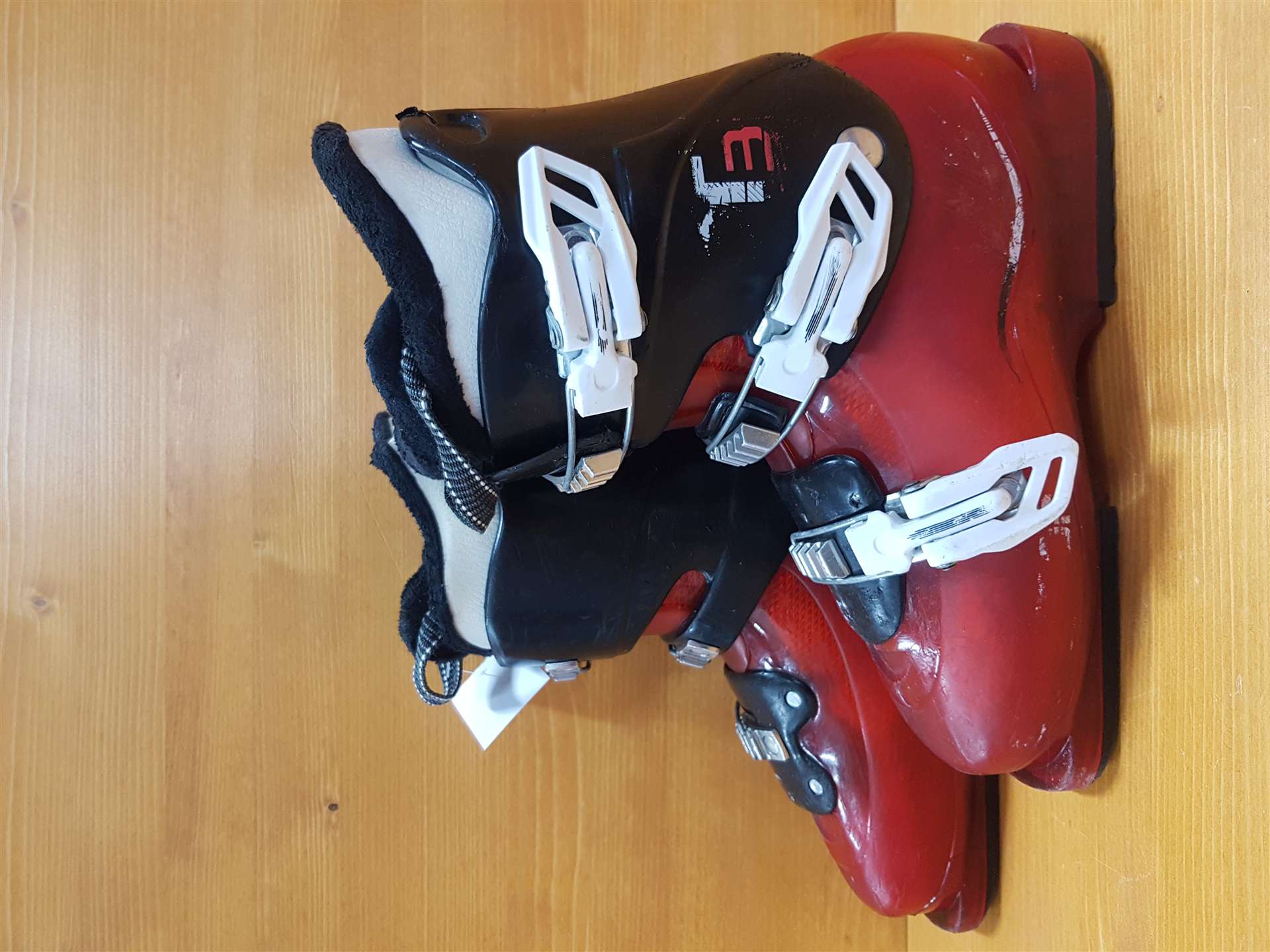 Použité lyžiarky SALOMON T3