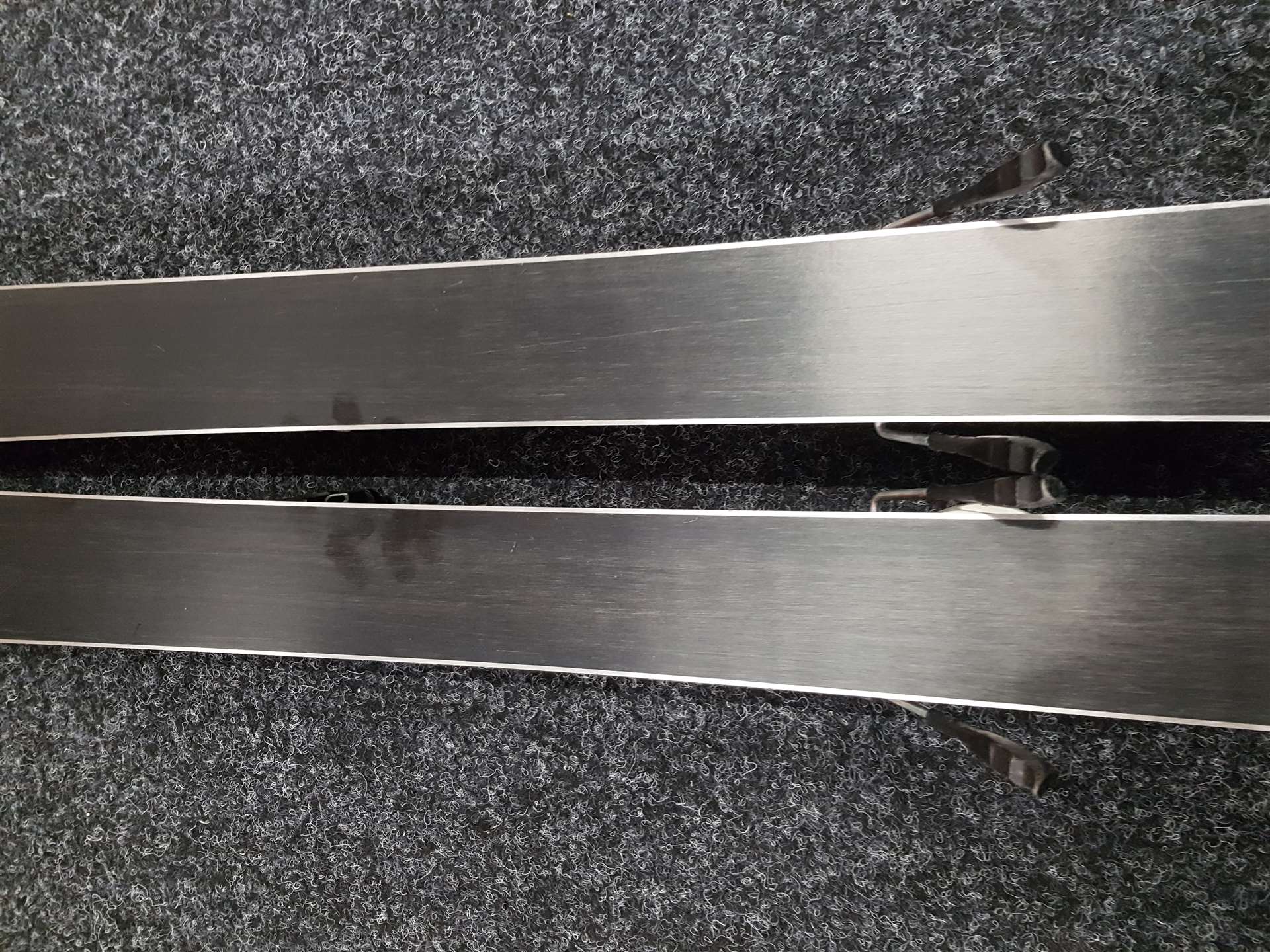 Použité lyže VOLKL Racetiger  + viazanie Marker 4,5