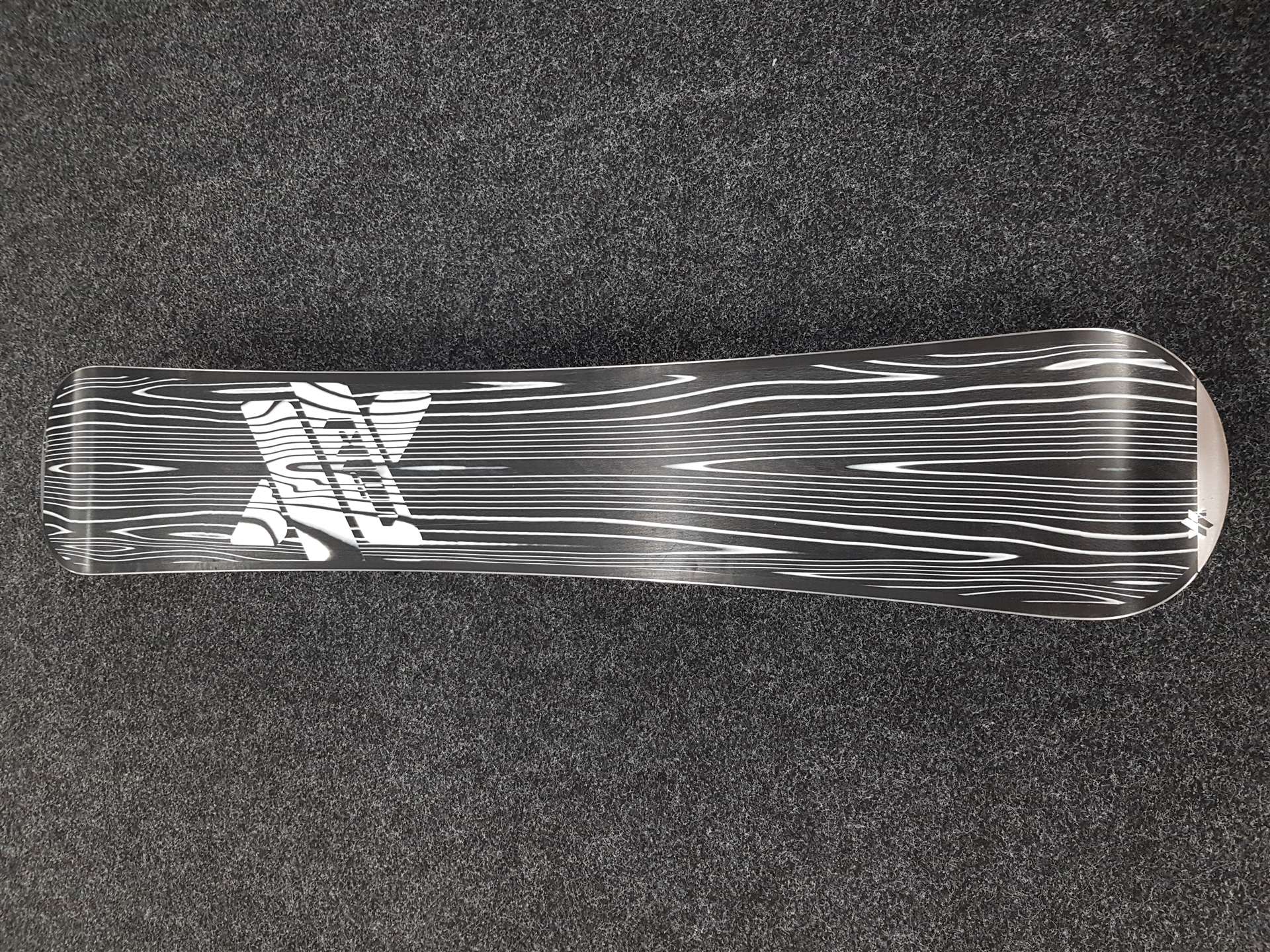 Snowboard VOLKL Coal d'occasion + fixations Volkl Fastec taille L