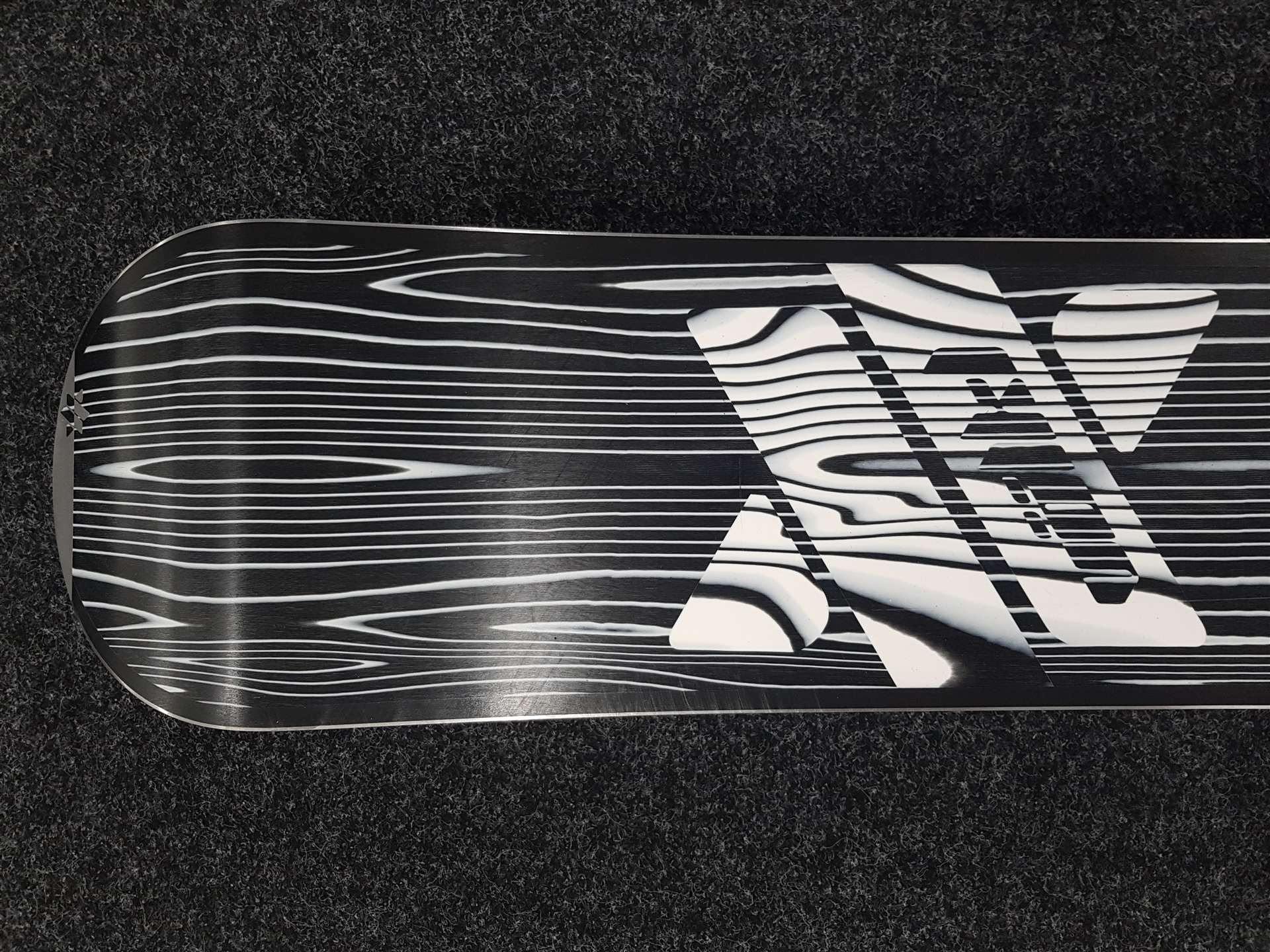 Snowboard VOLKL Coal d'occasion + fixations Volkl Fastec taille L