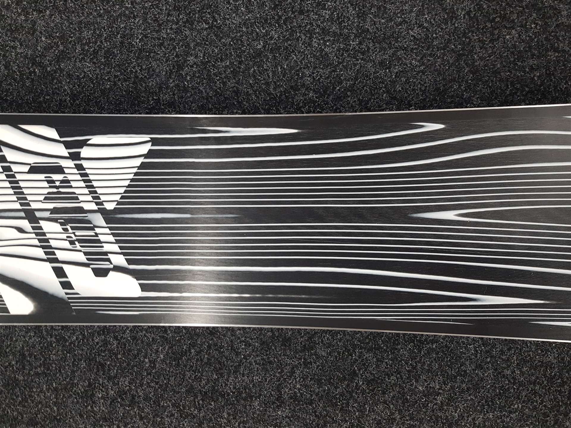Snowboard VOLKL Coal d'occasion + fixations Volkl Fastec taille L