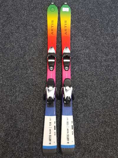 Gebrauchte Artis Talent Skier