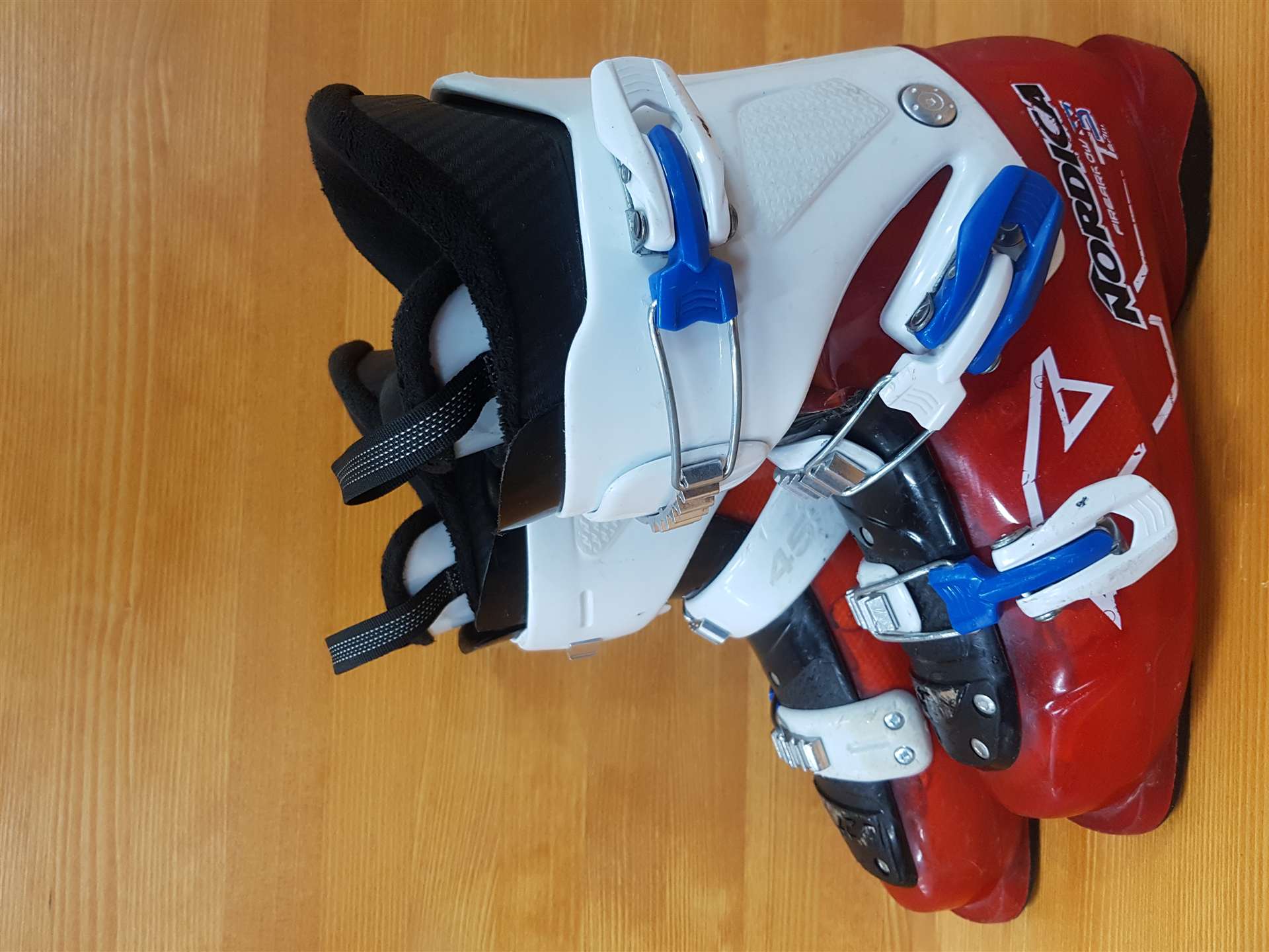 Chaussures de ski d'occasion NORDICA T3 Firearrow