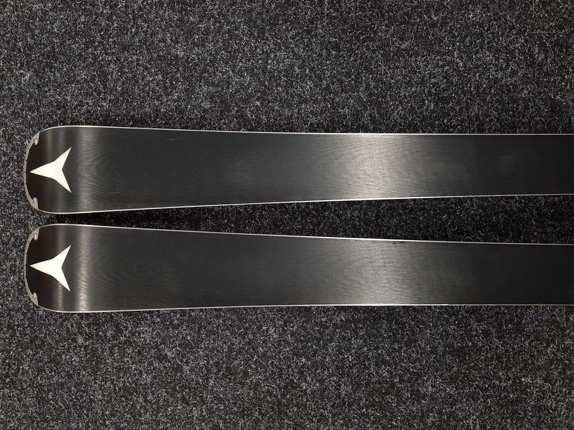 Używane narty ATOMIC Redster S9 + wiązania Atomic X12 GW