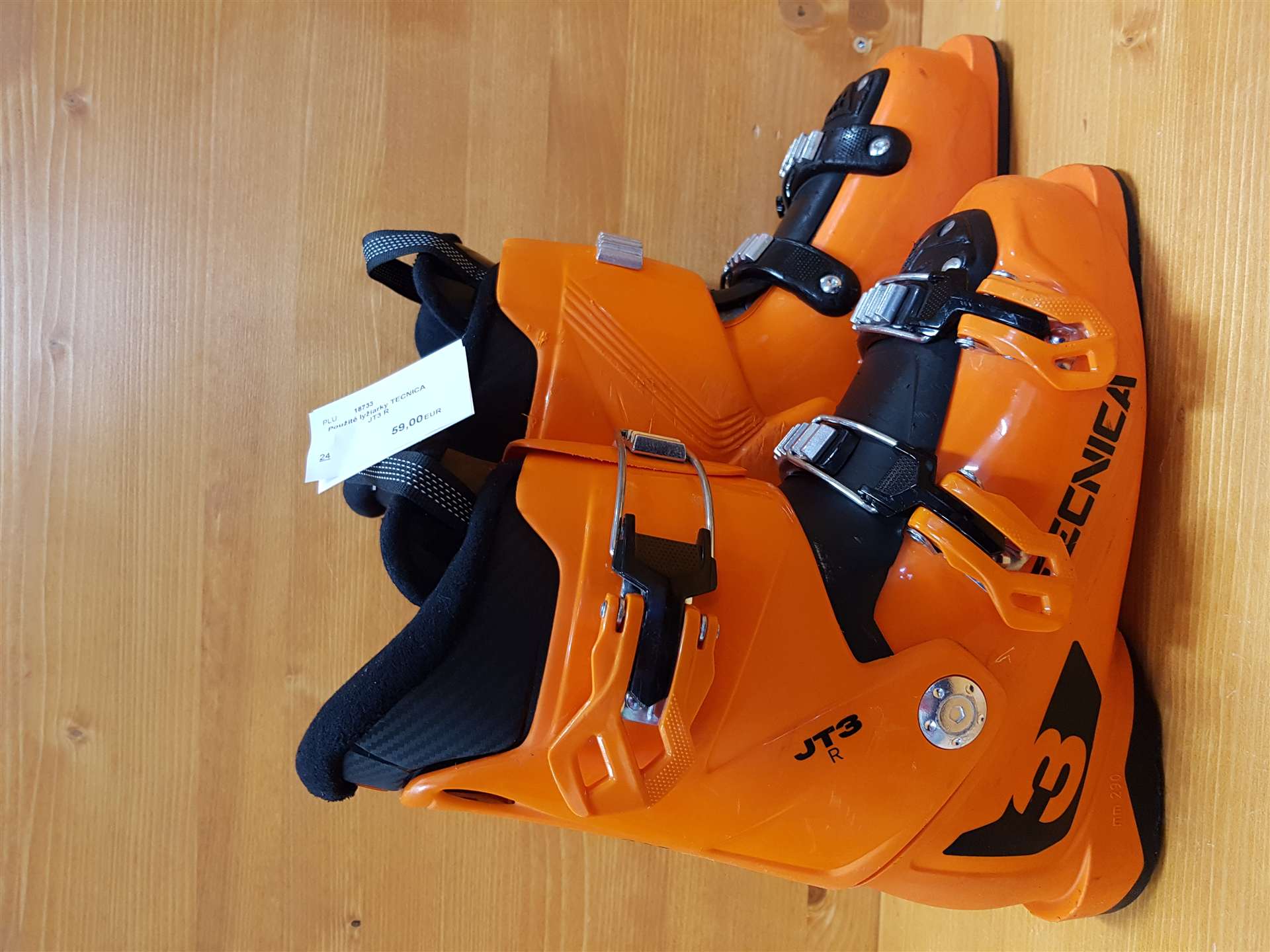 Použité lyžiarky TECNICA JT3 R