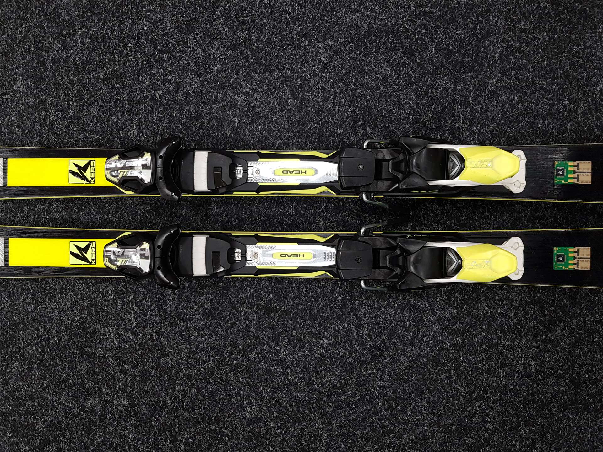 Použité lyže HEAD i.Speed Era 3.0 Kers + viazanie Head PRX 12