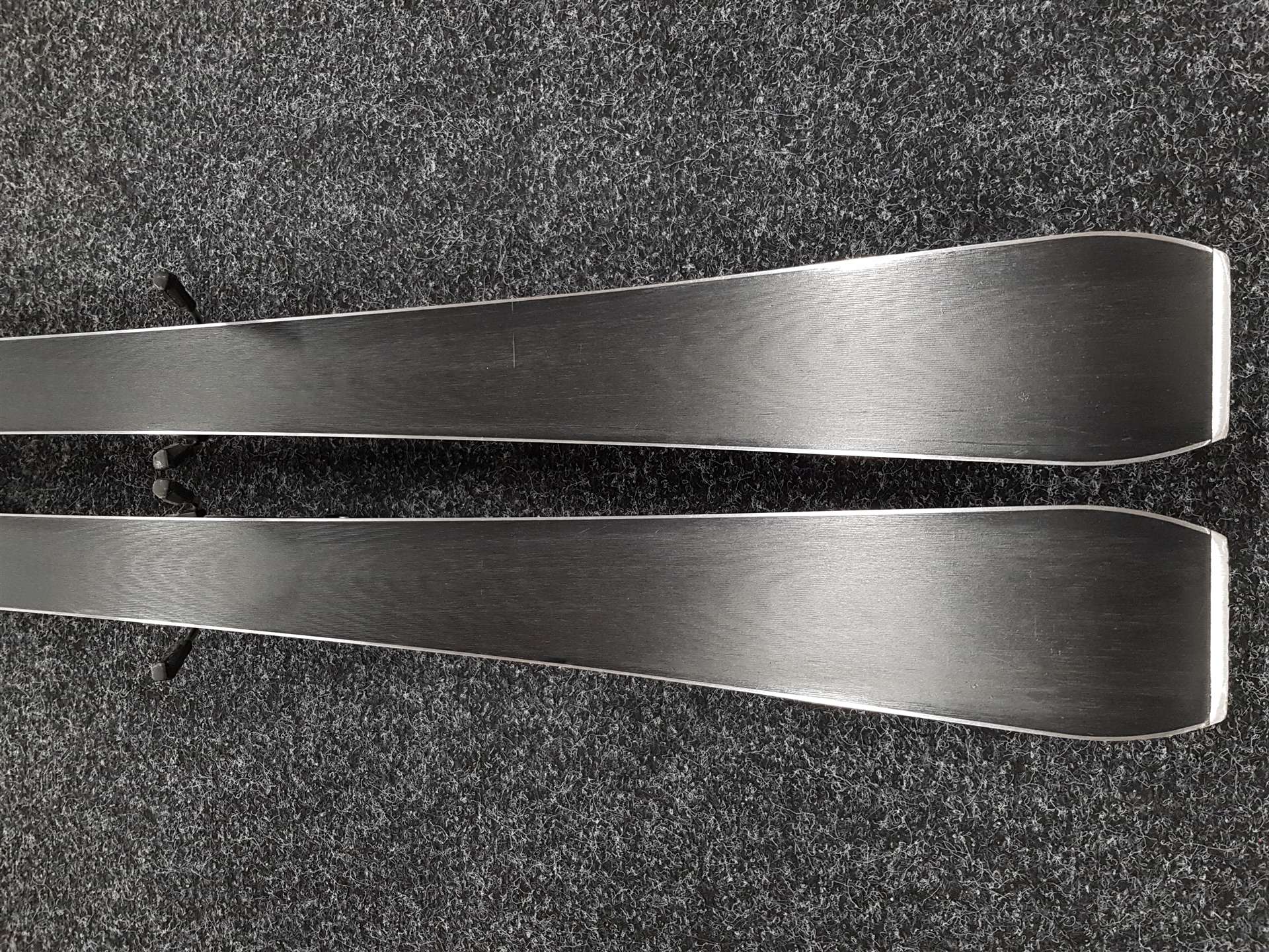 Použité lyže HEAD i.Speed Era 3.0 Kers + viazanie Head PRX 12
