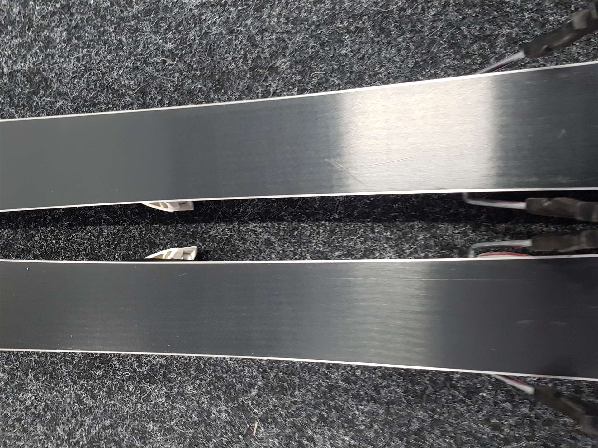 Gebrauchte ATOMIC Vantage X Kinderski + Atomic 4.5 Bindungen