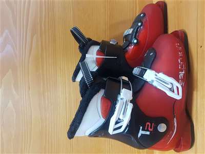 Clăpari de schi SALOMON T2 second-hand