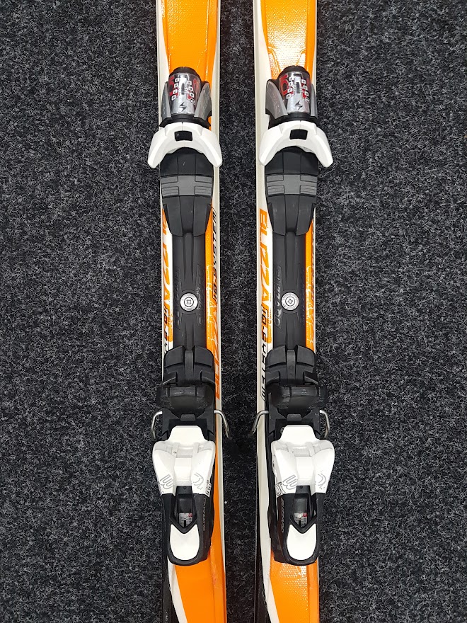 Blizzard Cross Mountain Basar-Ski