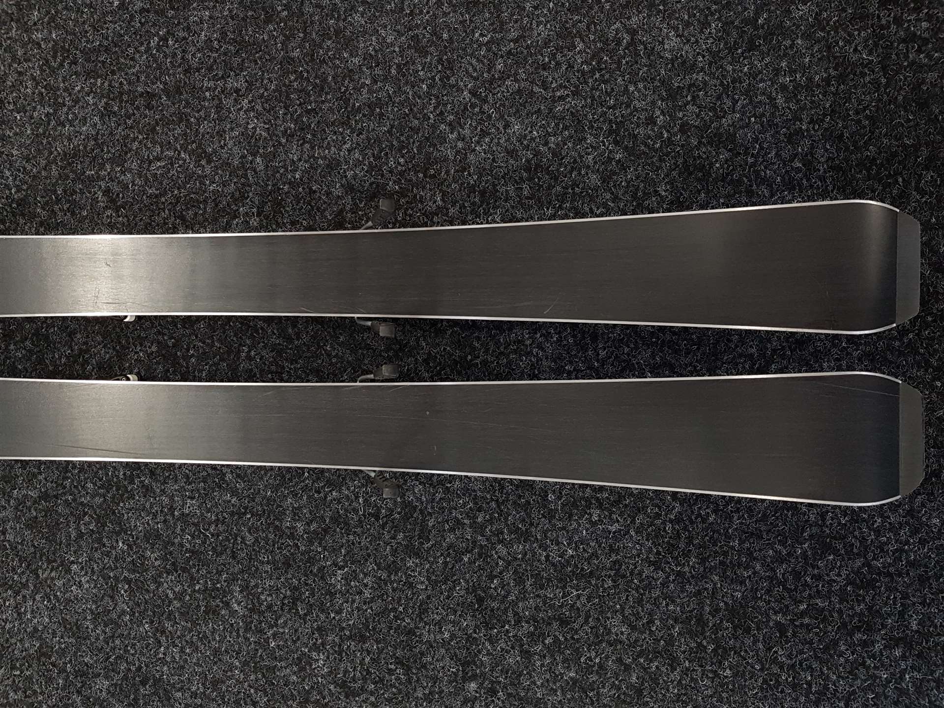 Gebrauchte SPORTEN Street Ski + Tyrolia SLR 4.5 Bindungen