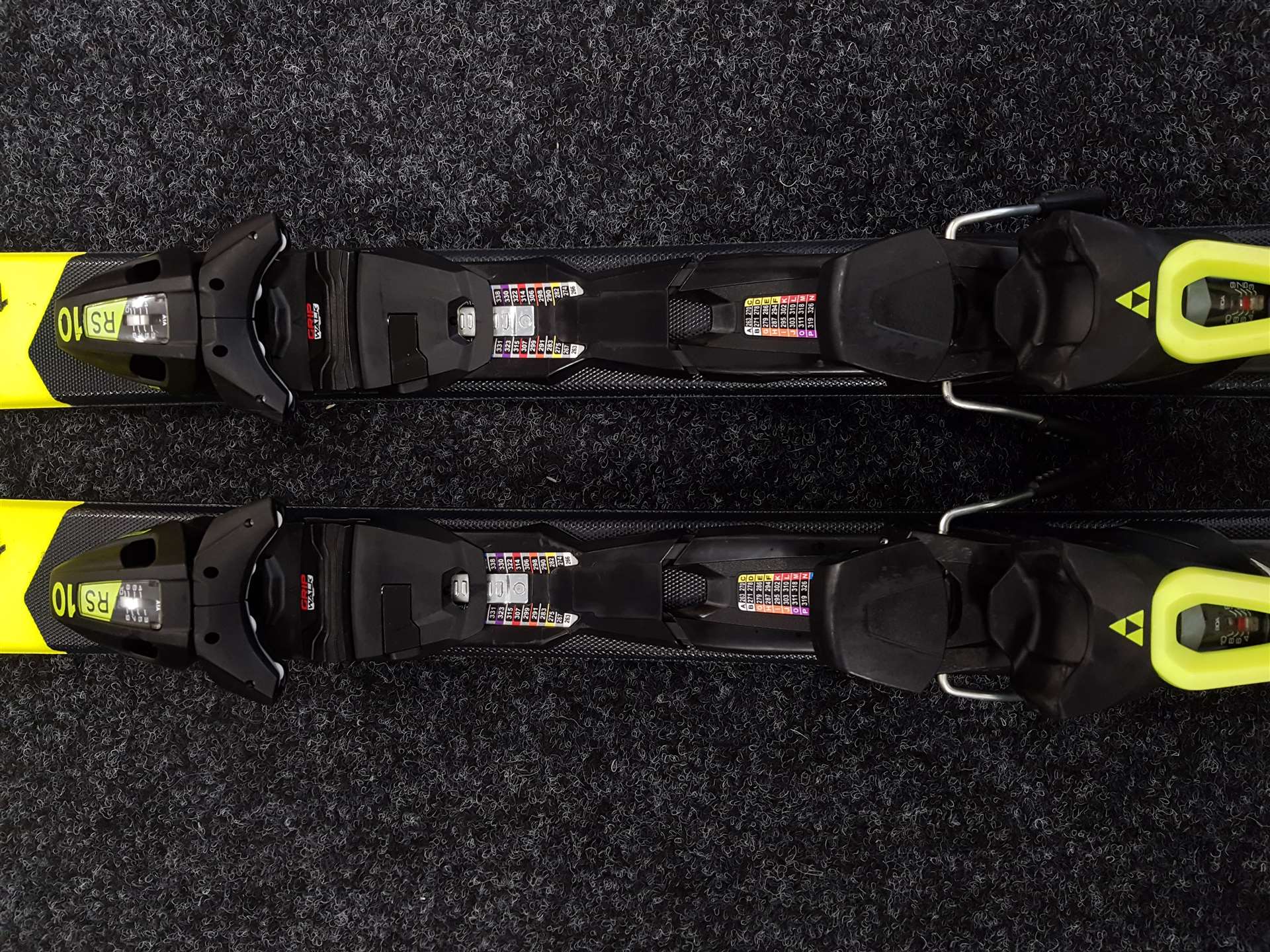 Używane narty FISCHER RC4 + wiązania Fischer RS 10