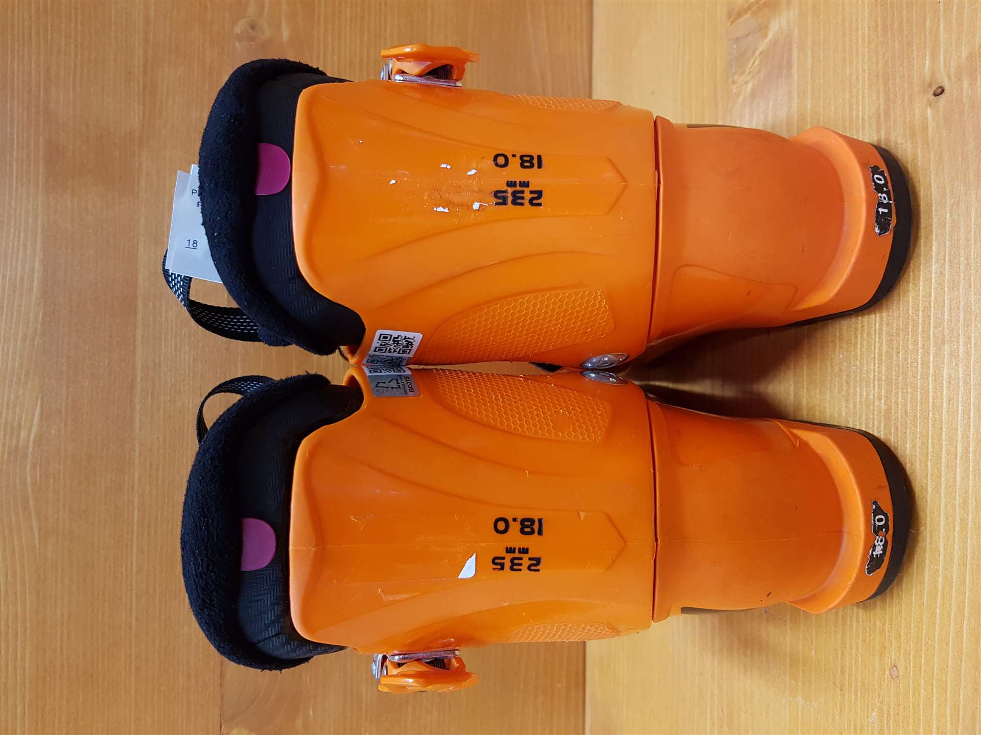 Použité lyžiarky TECNICA JT2 R