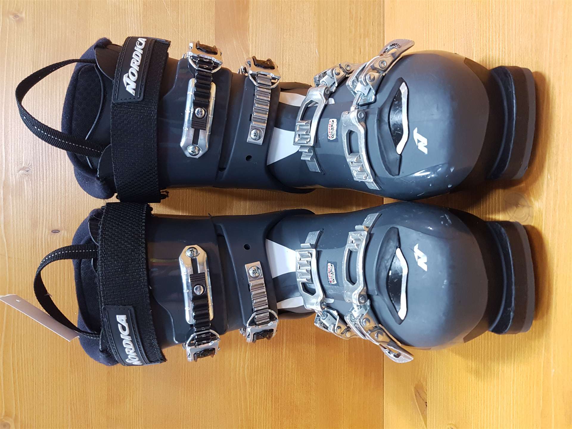 Scarponi da sci usati NORDIA Sport Machine 75 W R