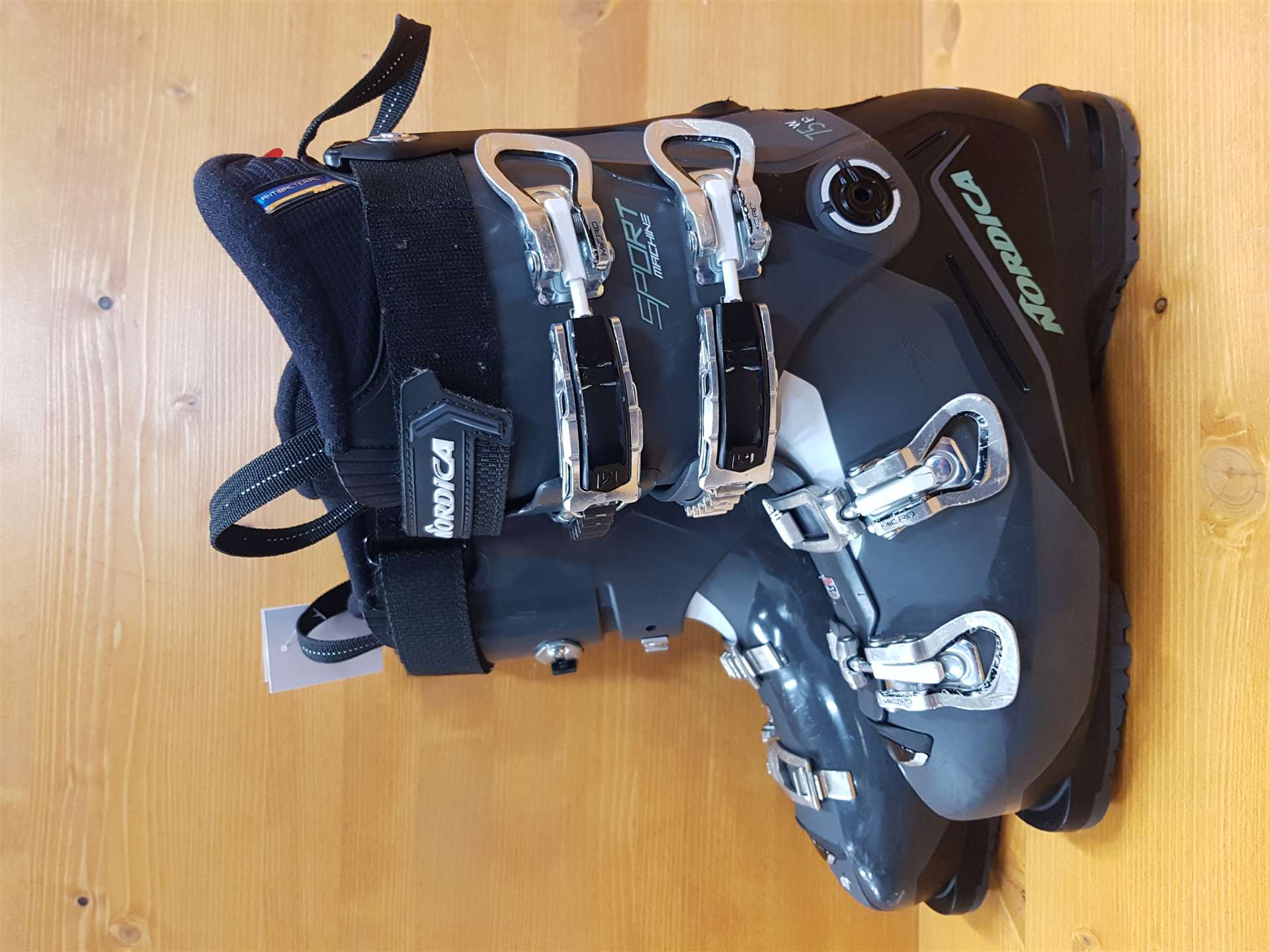 Scarponi da sci usati NORDIA Sport Machine 75 W R