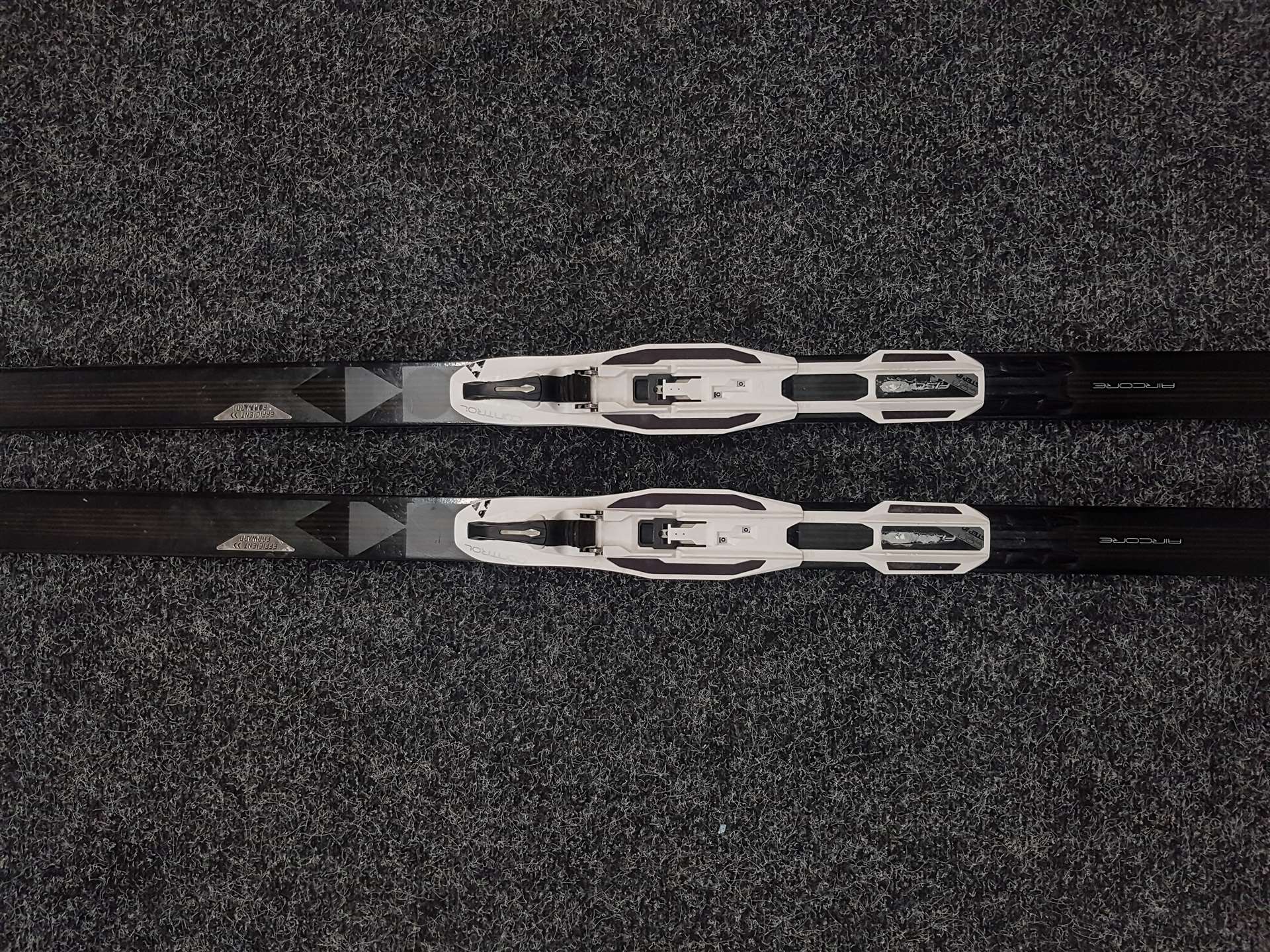 Bazarové běžecké lyže Fischer Twin Skin Super Lite + NNN vázání Fischer