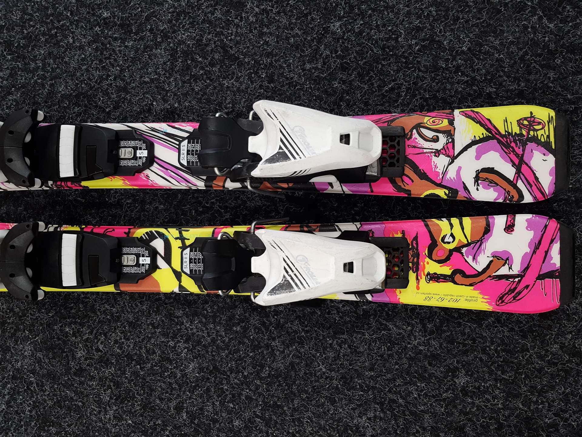 Skis enfant d'occasion SPORTEN Rocker + fixations Tyrolia SLR 4.5