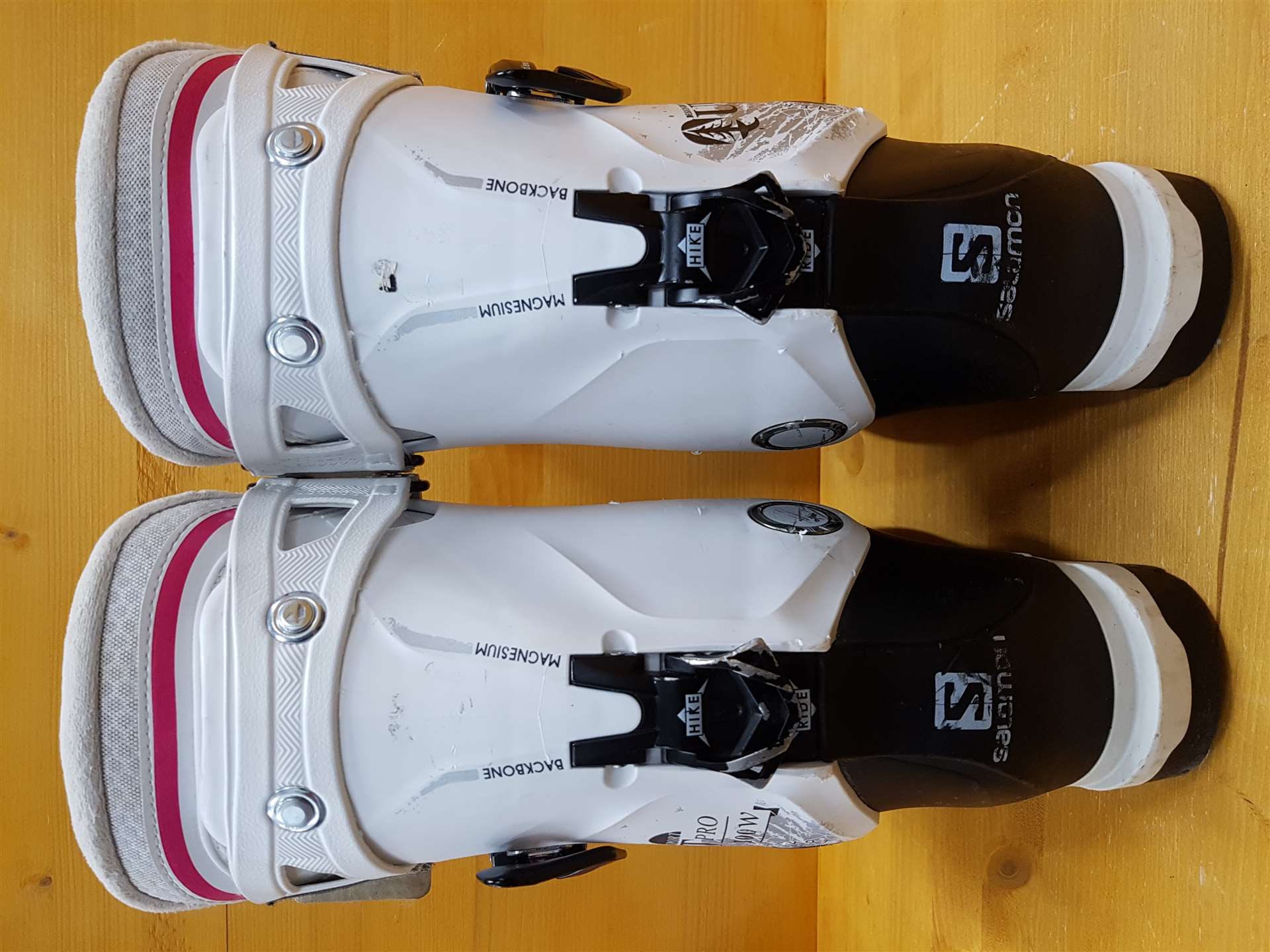 Używane buty narciarskie Salomon QUEST PRO 100 W