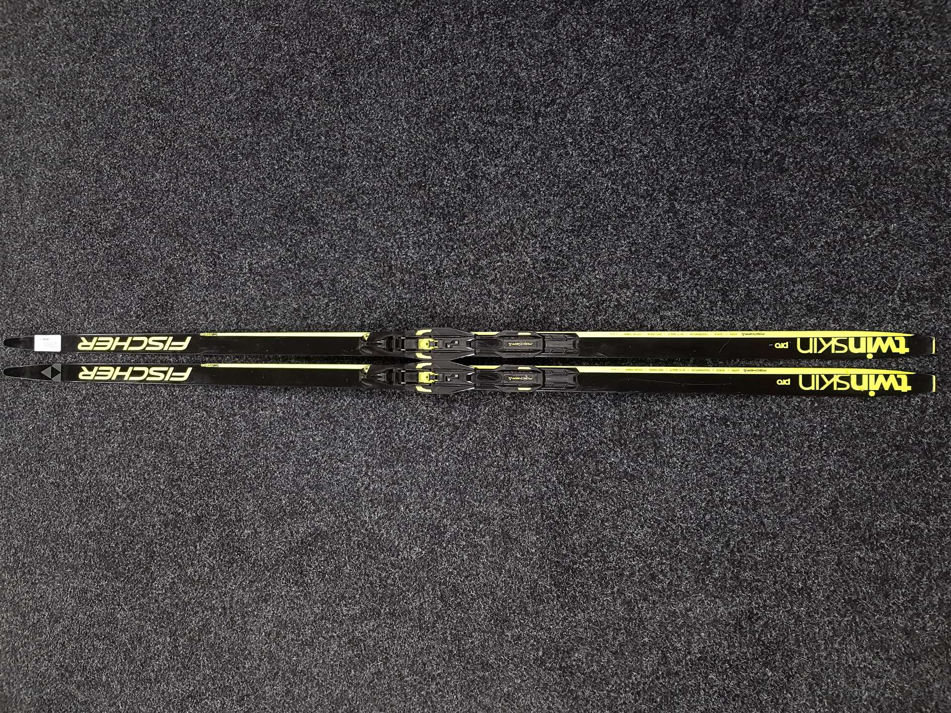 Gebrauchte Fischer Twin Skin Pro Langlaufski + Fischer NNN Bindungen