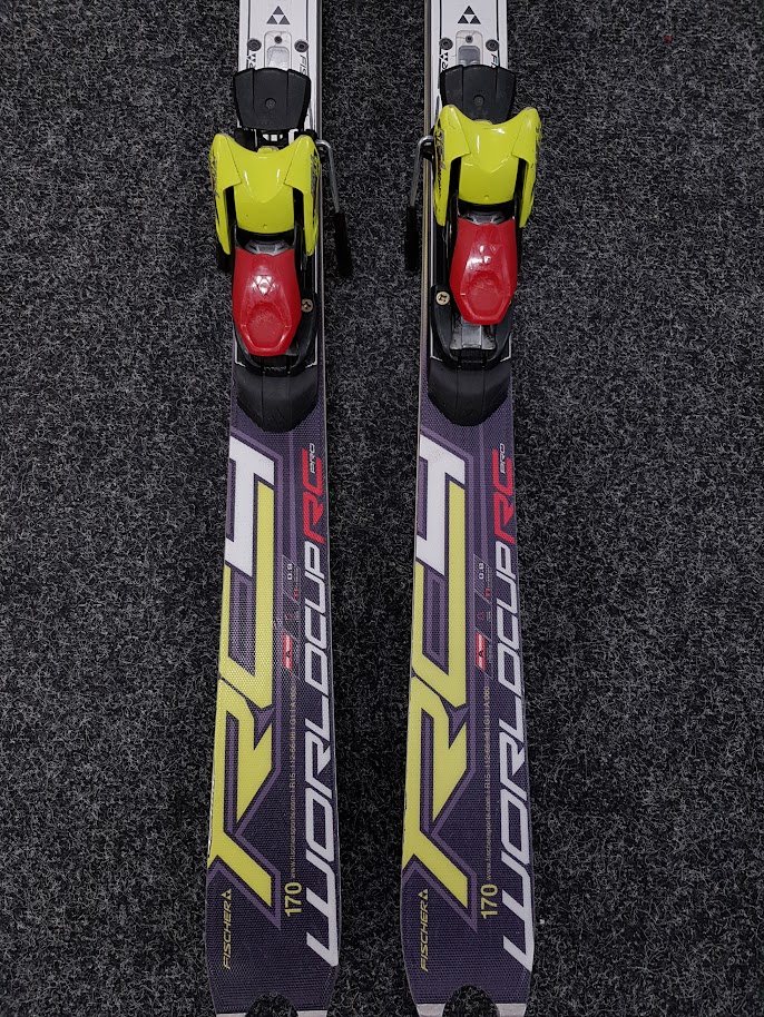 FISCHER RC4 World Cup RC Pro Ski zum Schnäppchenpreis