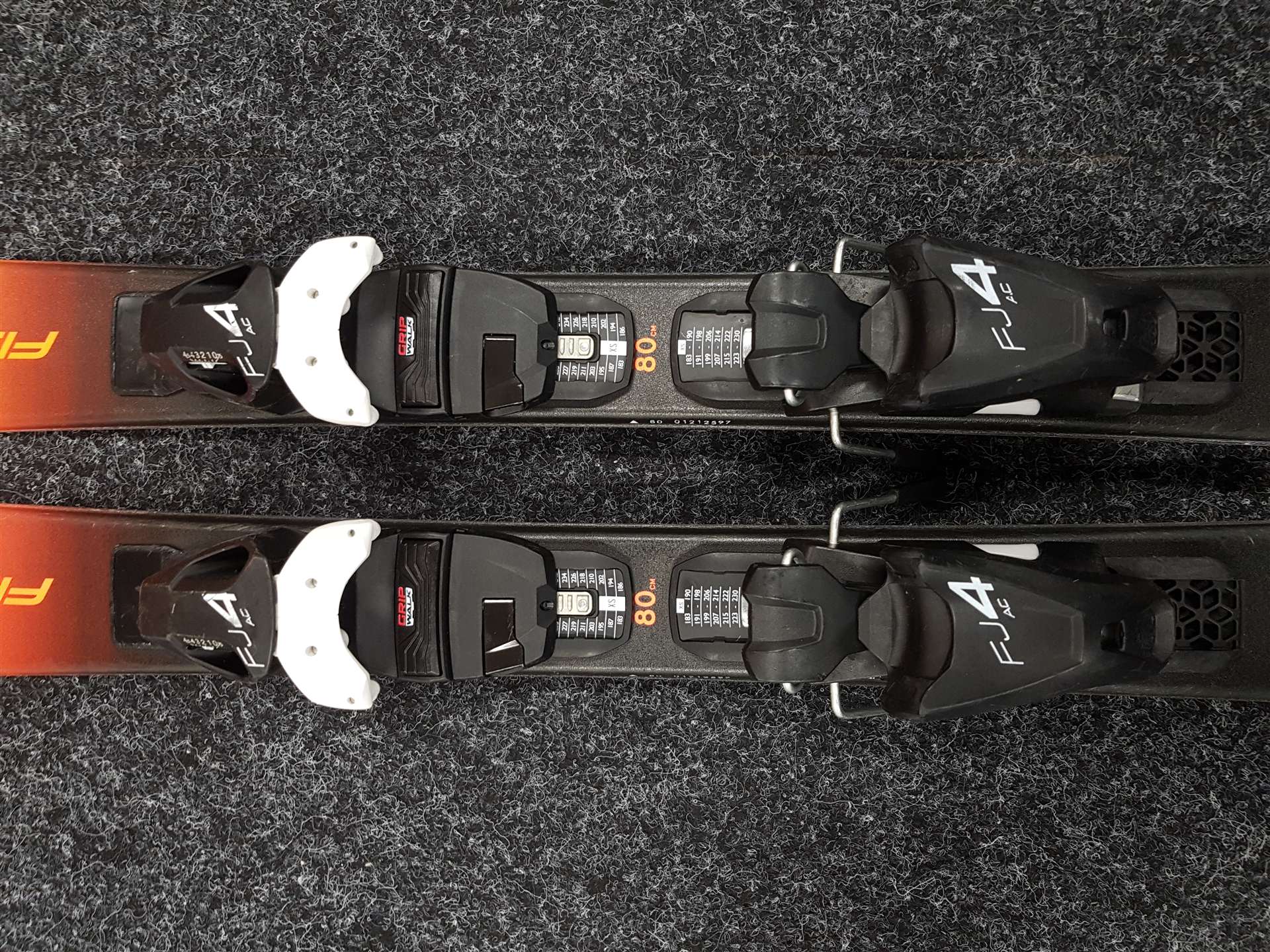 Gebrauchte Kinderski FISCHER RC4 + Bindungen Fischer FJ 4.5