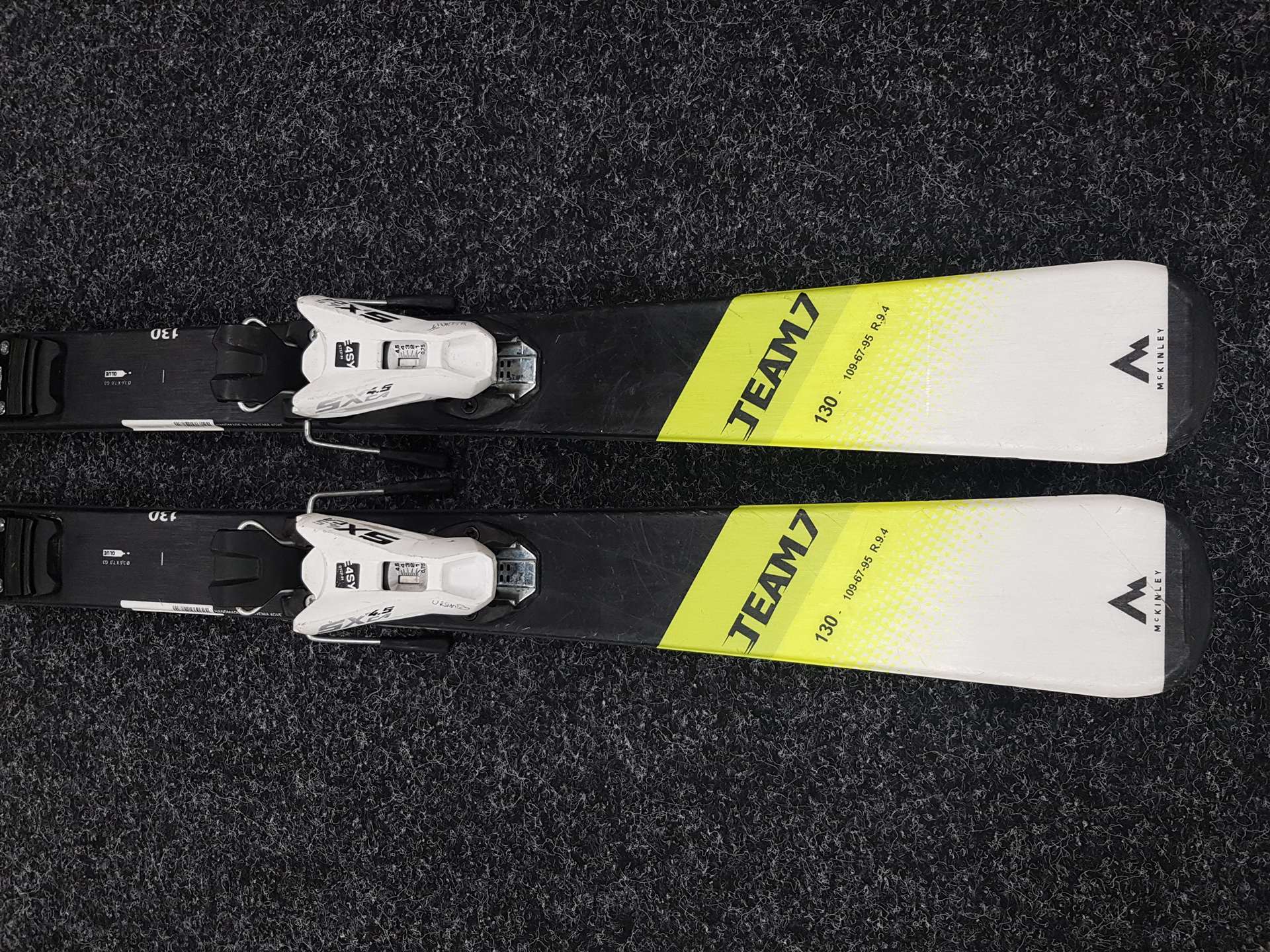 Rabljene dječje skije McKINLEY Team 7 + vezovi Tyrolia SX CA 4.5